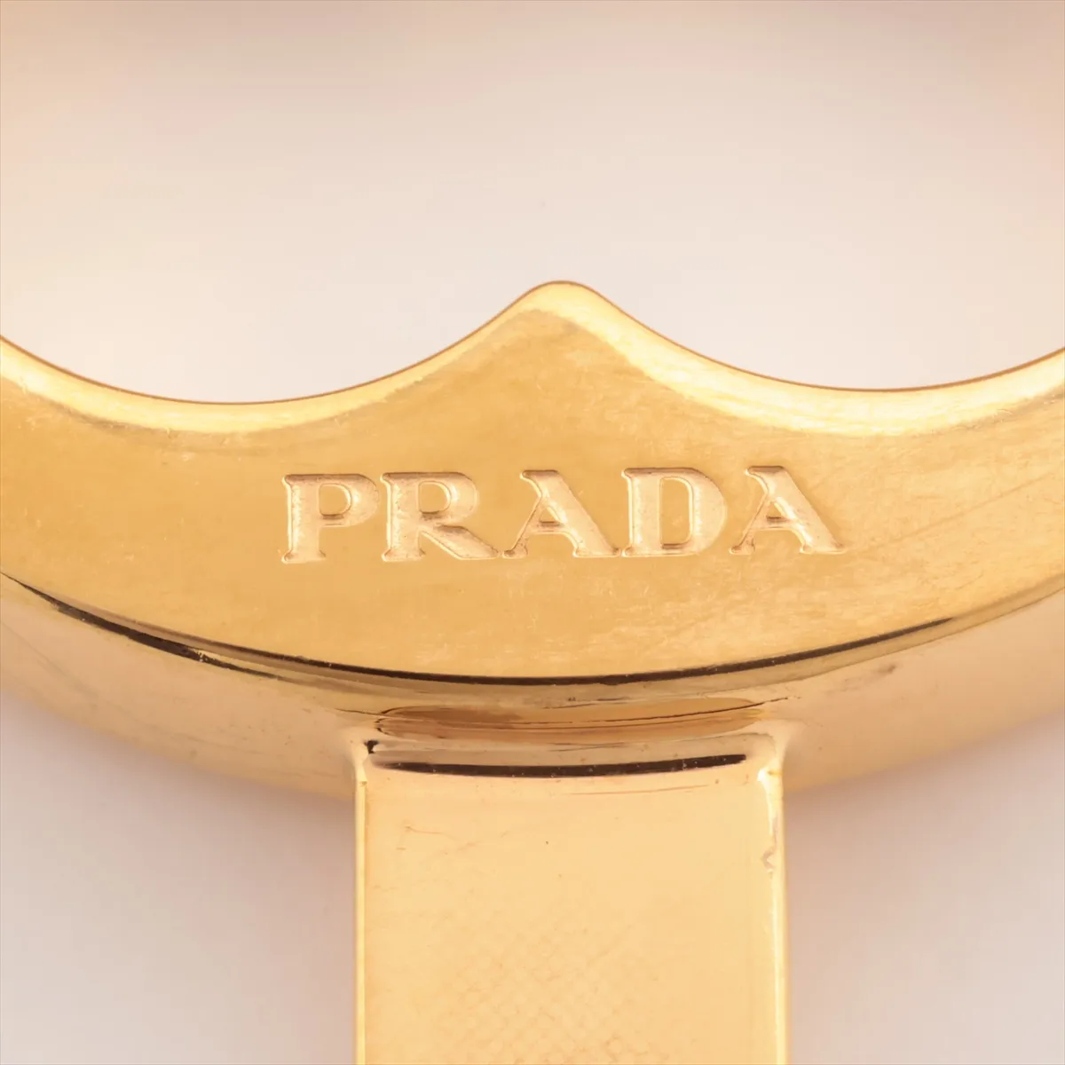 keychain, gold and red leather, — view 3