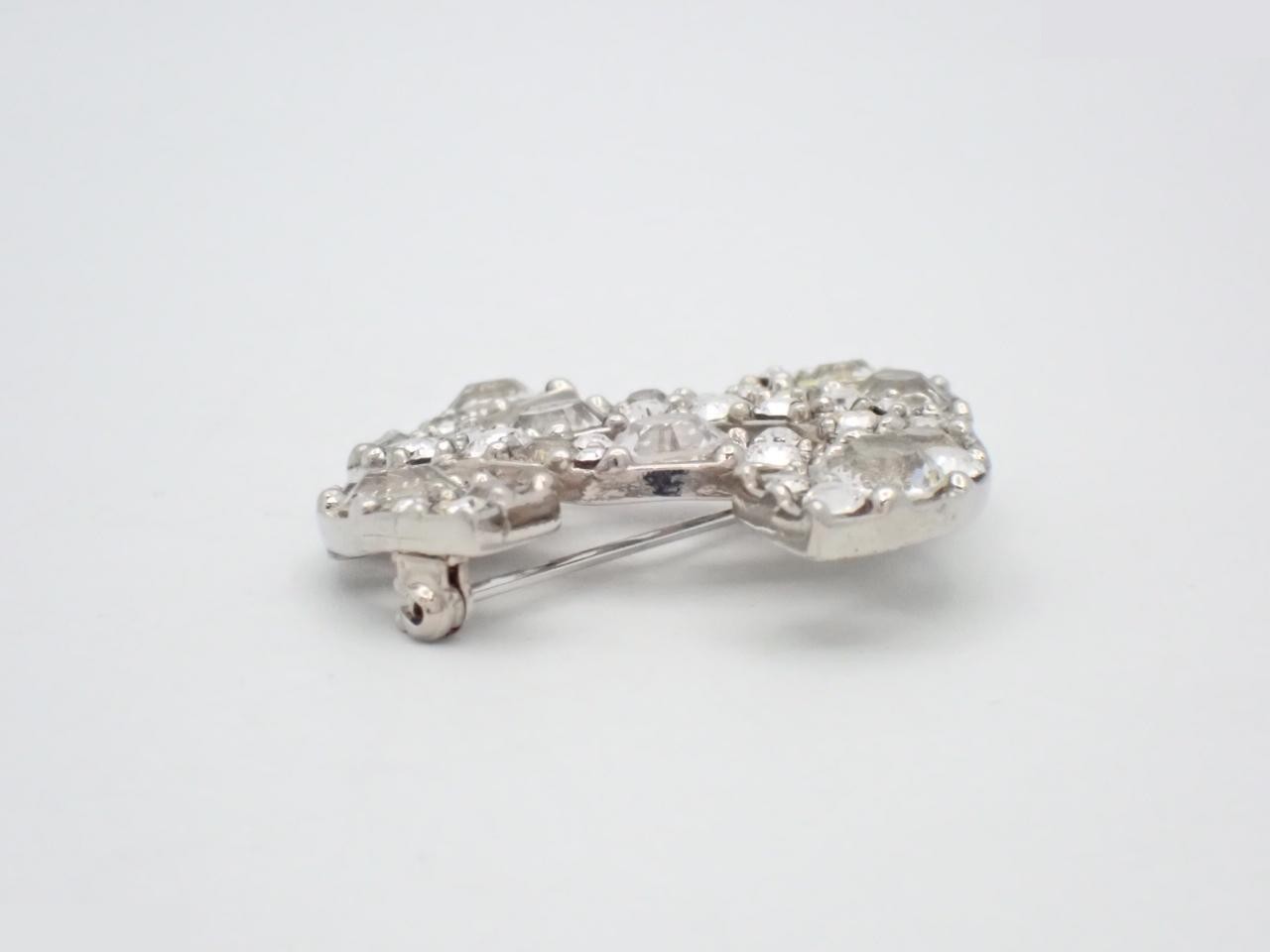 Brooch 07V — view 3