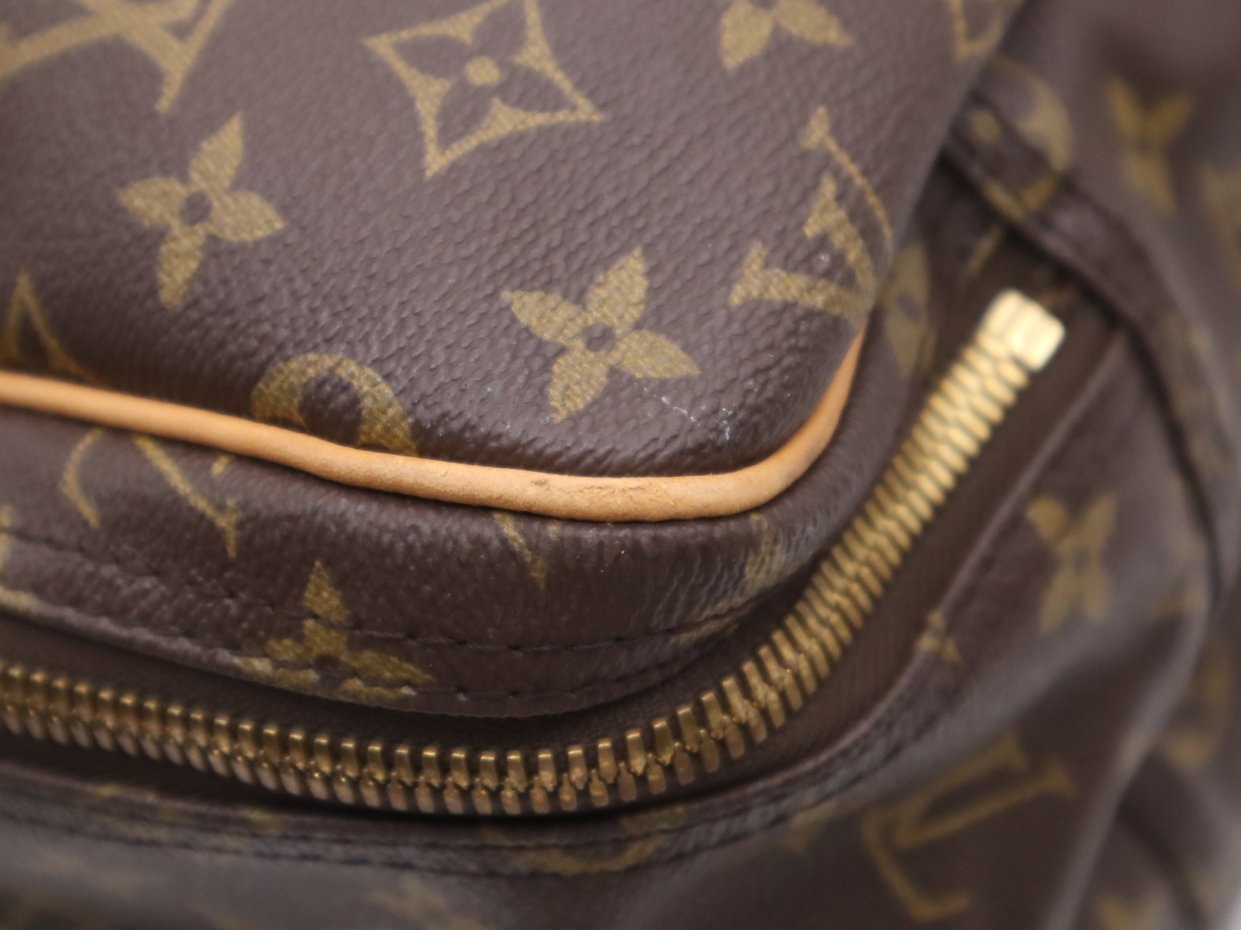 M41392 Monogram Alizé de Poche Boston Bag — view 11