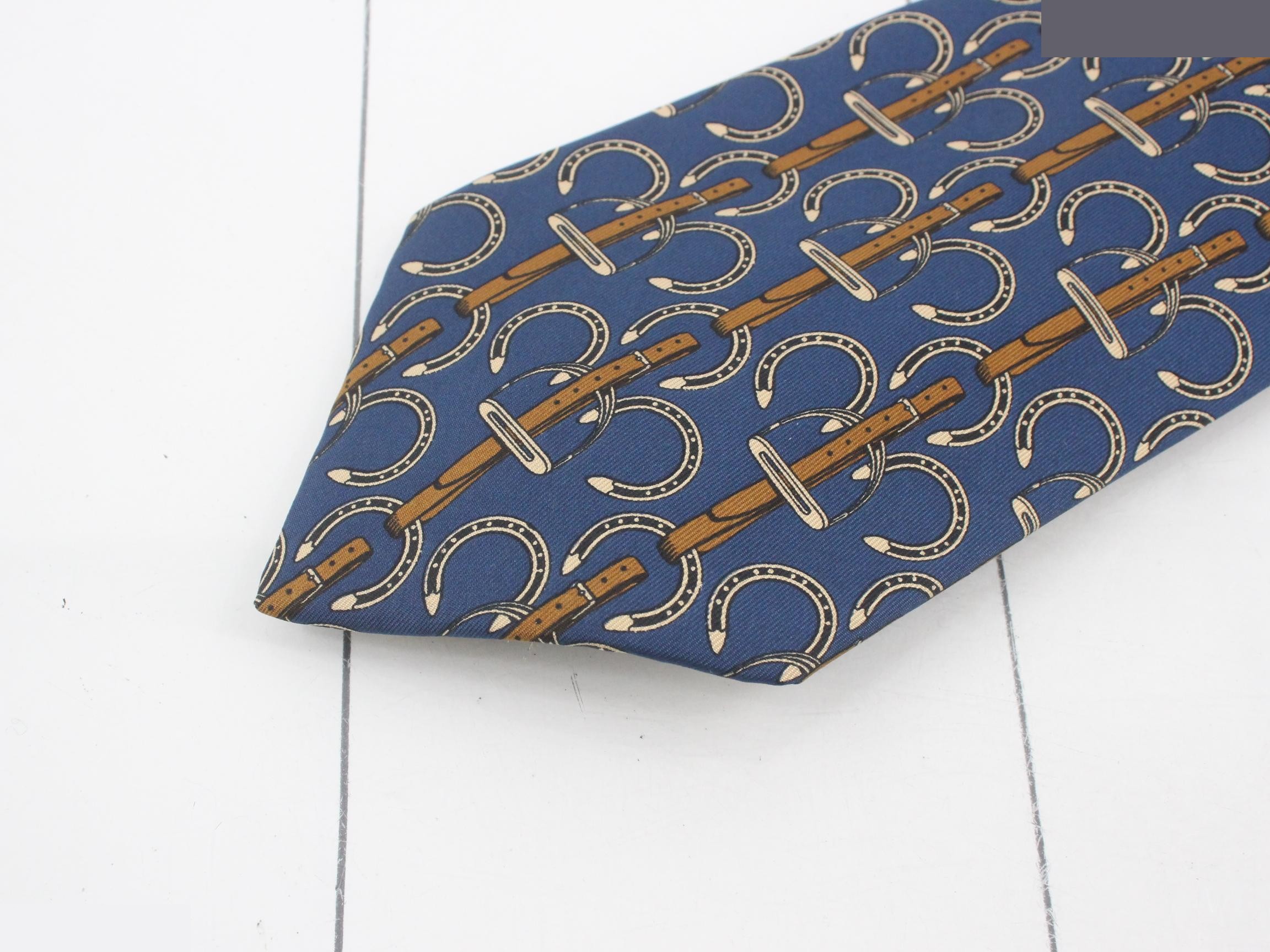 Blue necktie — view 3