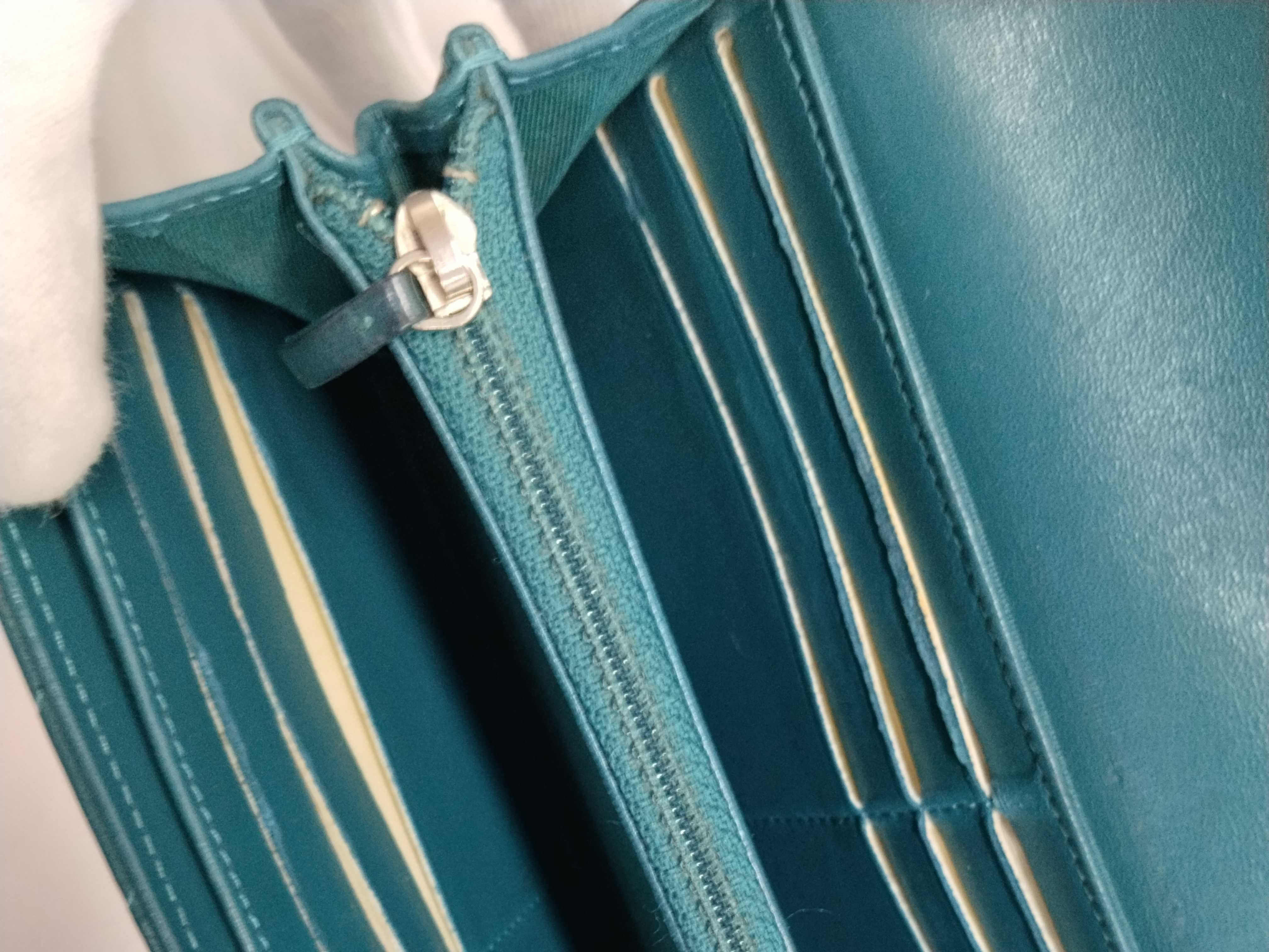 V-stitch lambskin flap wallet — view 14