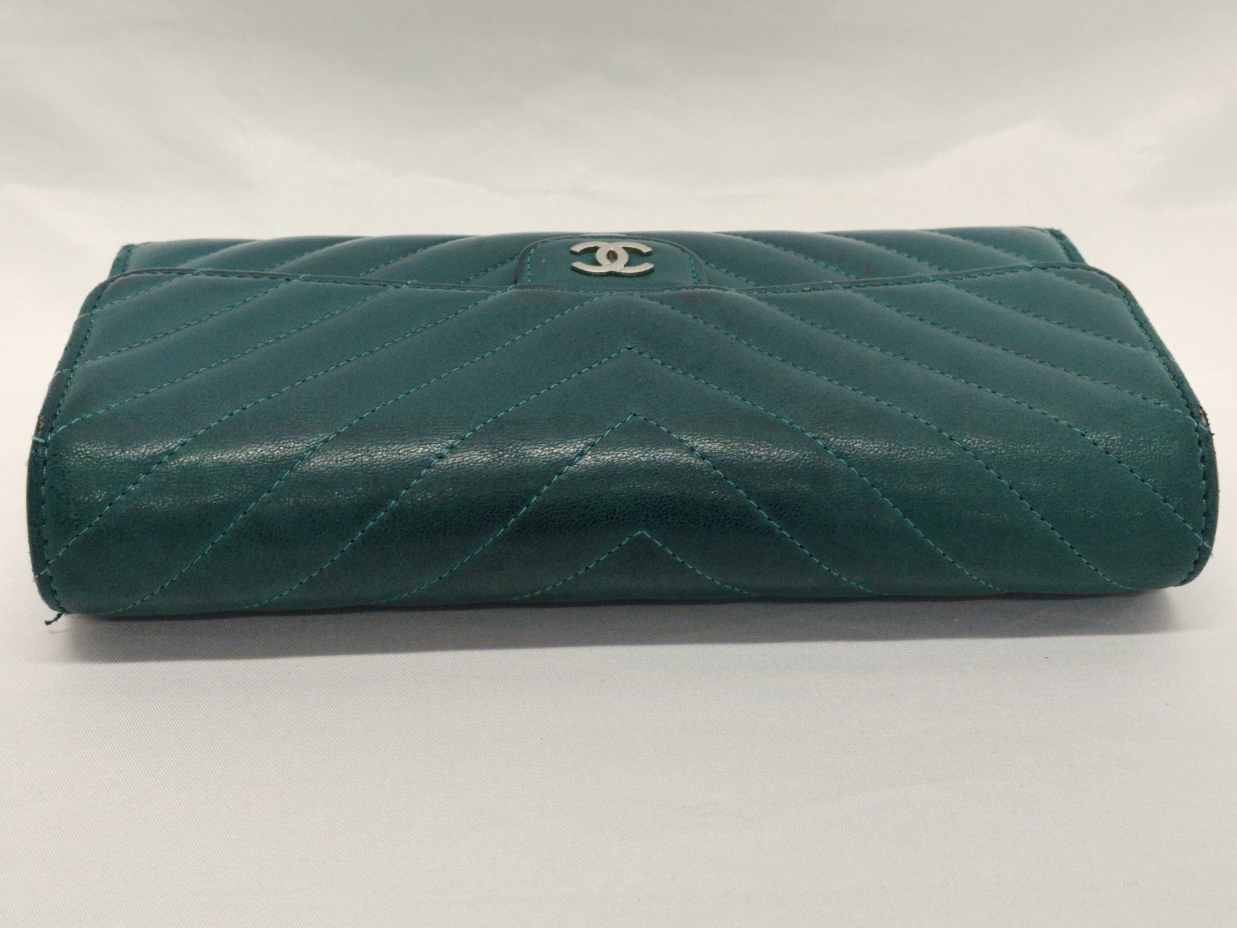 V-stitch lambskin flap wallet — view 6