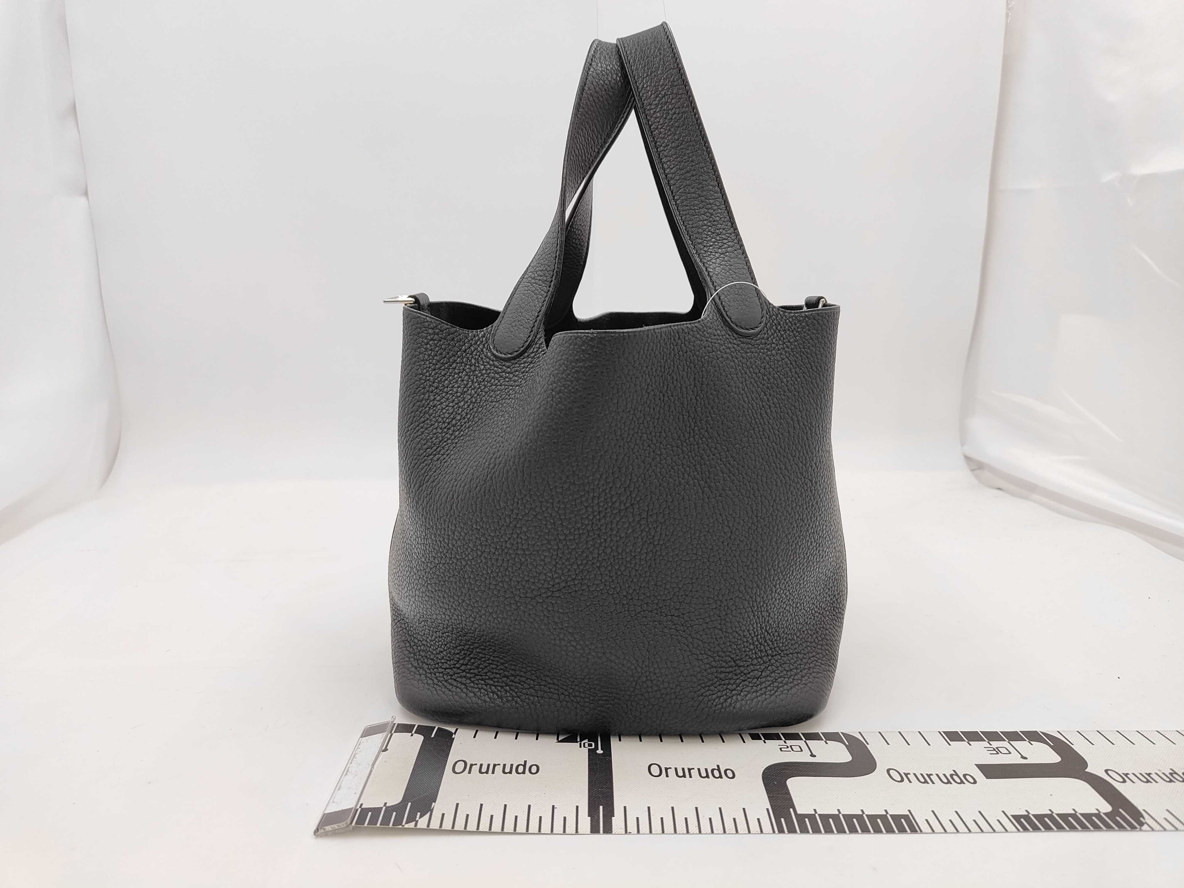 Picotin Lock 22 Silver Hardware Noir [Stamp] K Handbag — view 2
