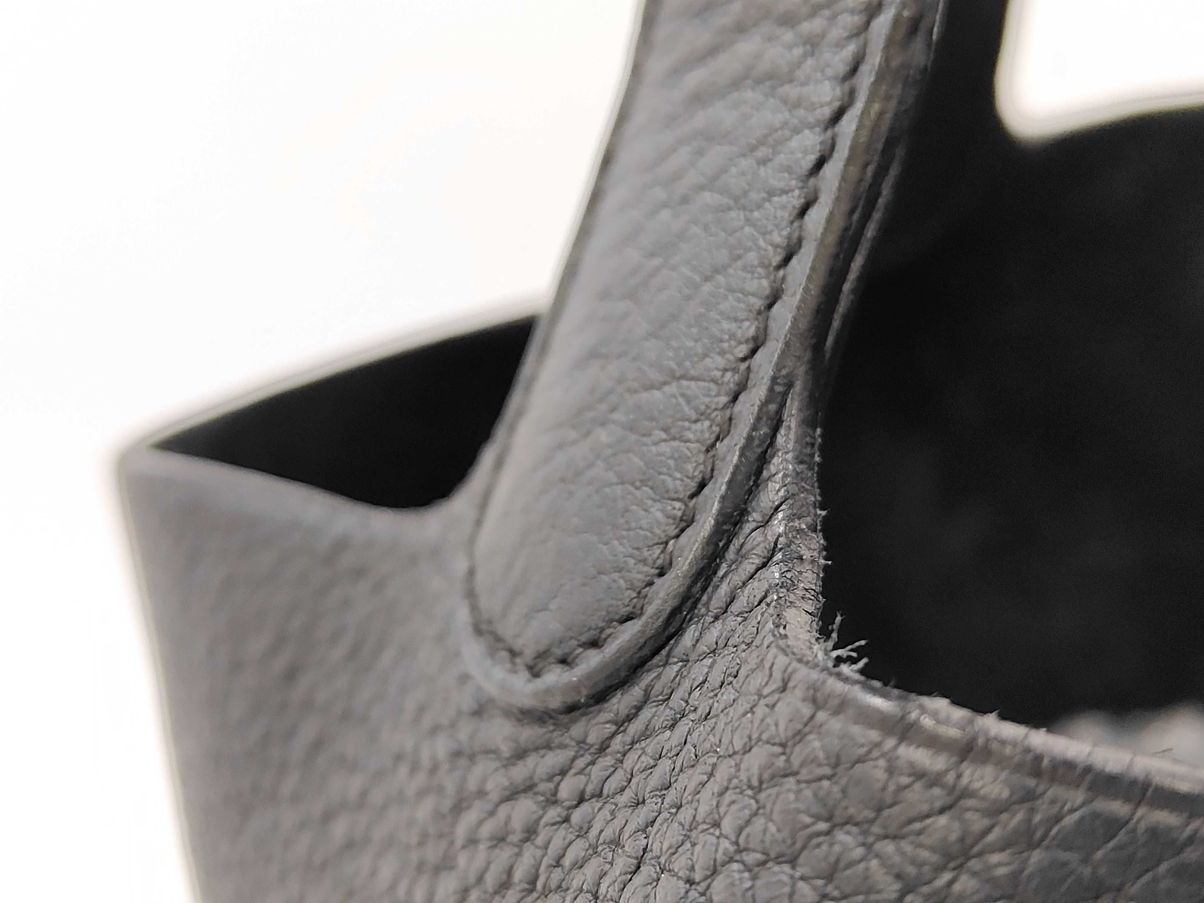 Picotin Lock 22 Silver Hardware Noir [Stamp] K Handbag — view 3