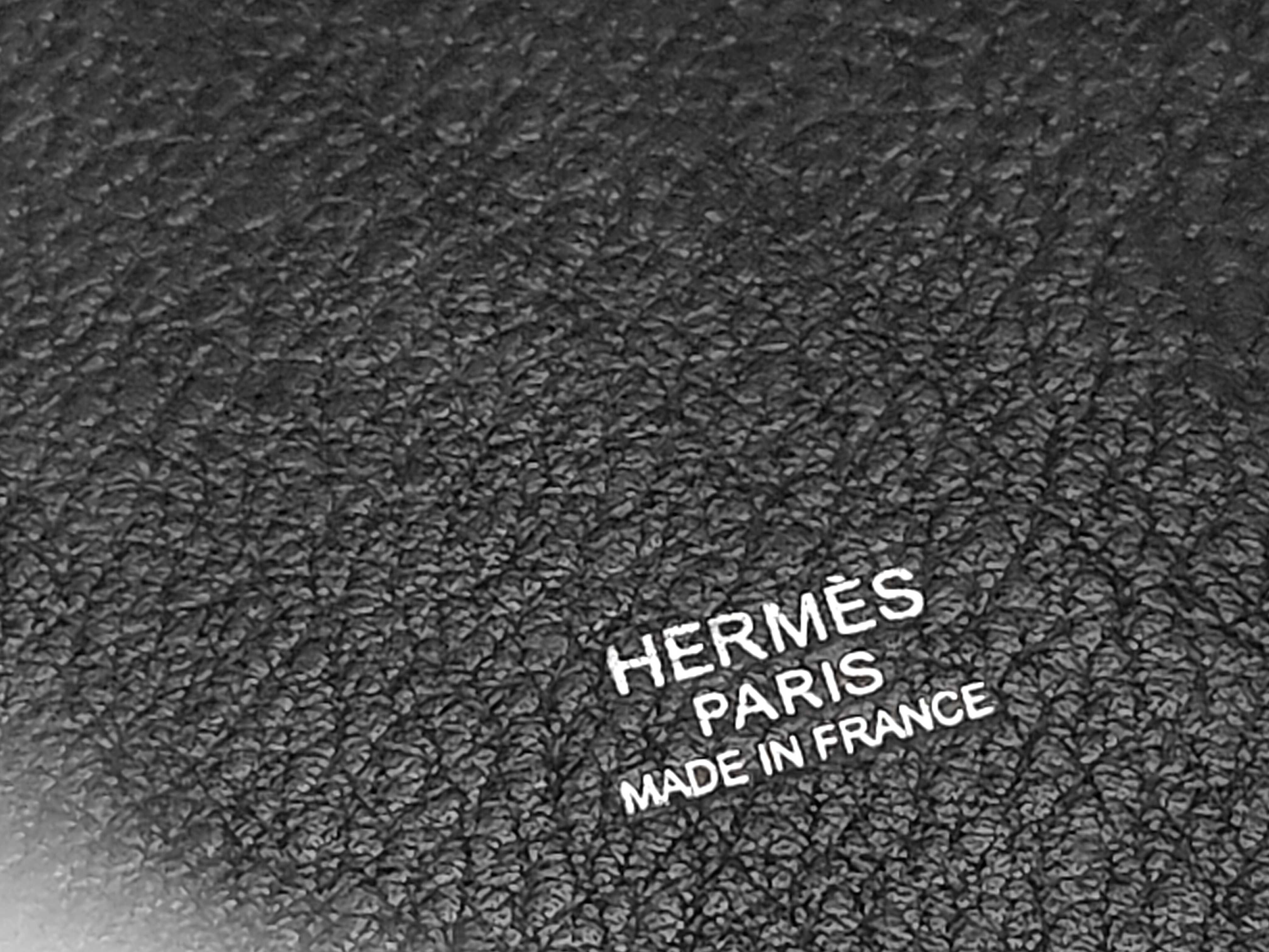 Picotin Lock 22 Silver Hardware Noir [Stamp] K Handbag — view 9