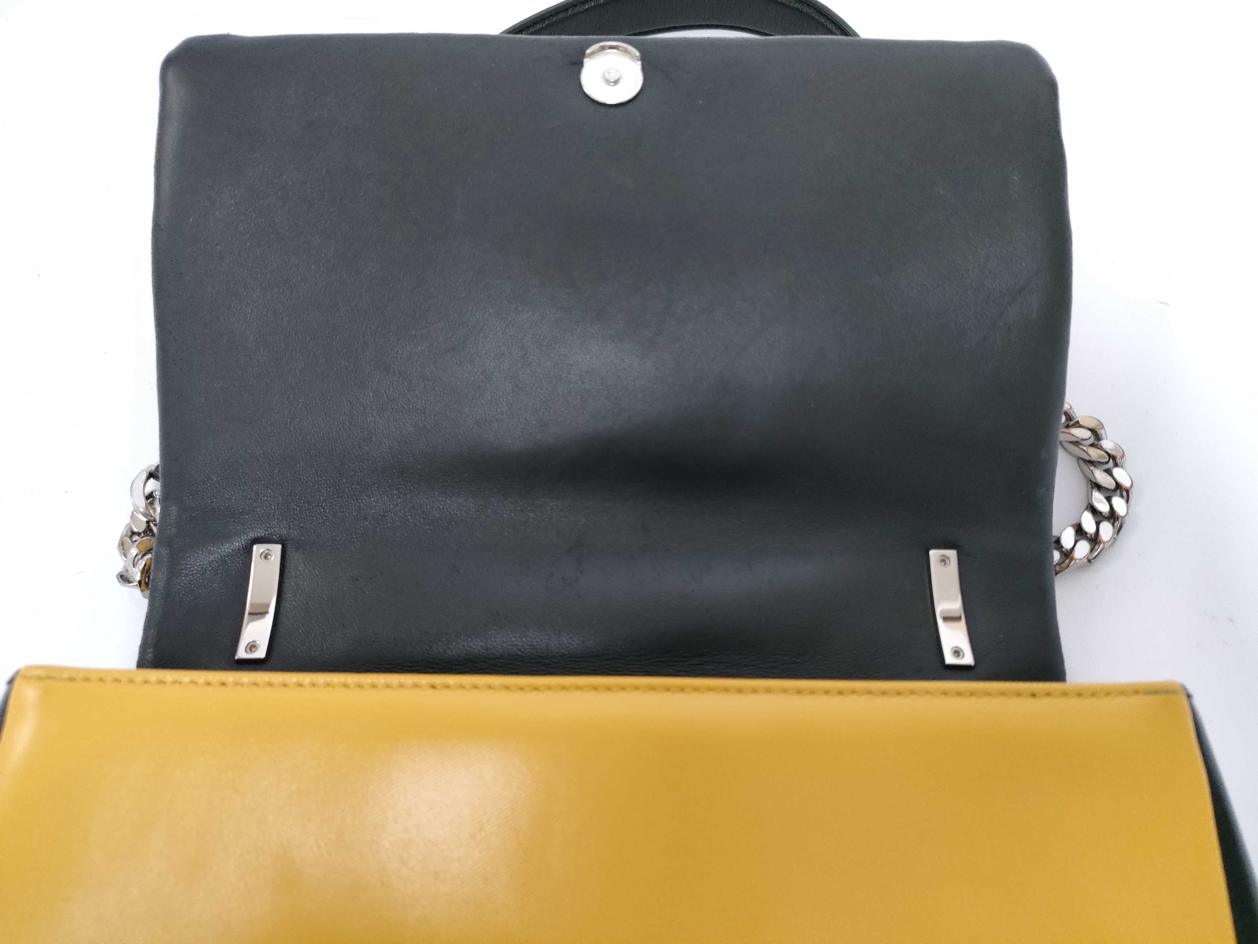 BT Logo Chain Shoulder Bag — view 9