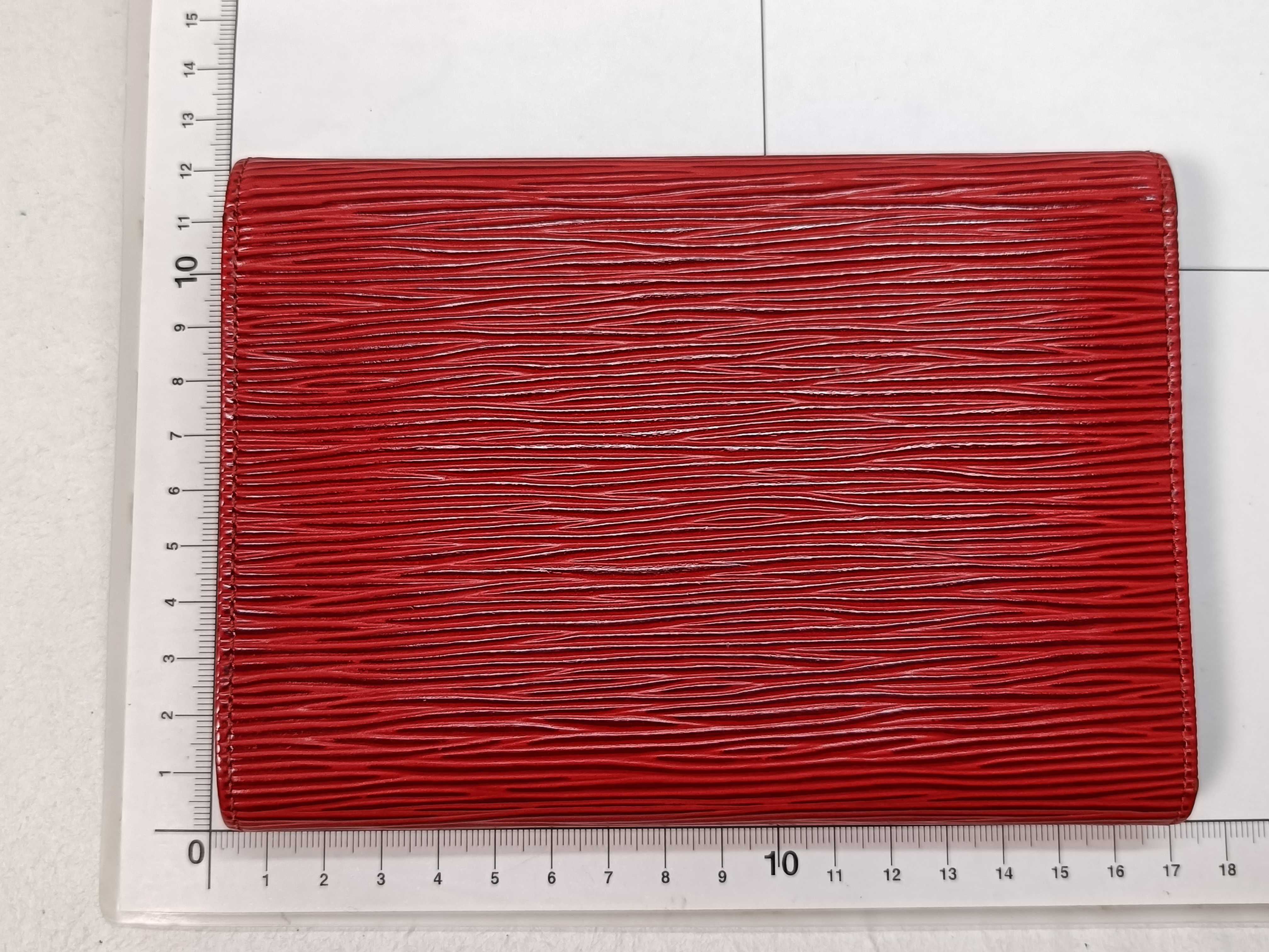 Epi Portefeuille Tresor Etui Papier M63719 Wallet — view 2