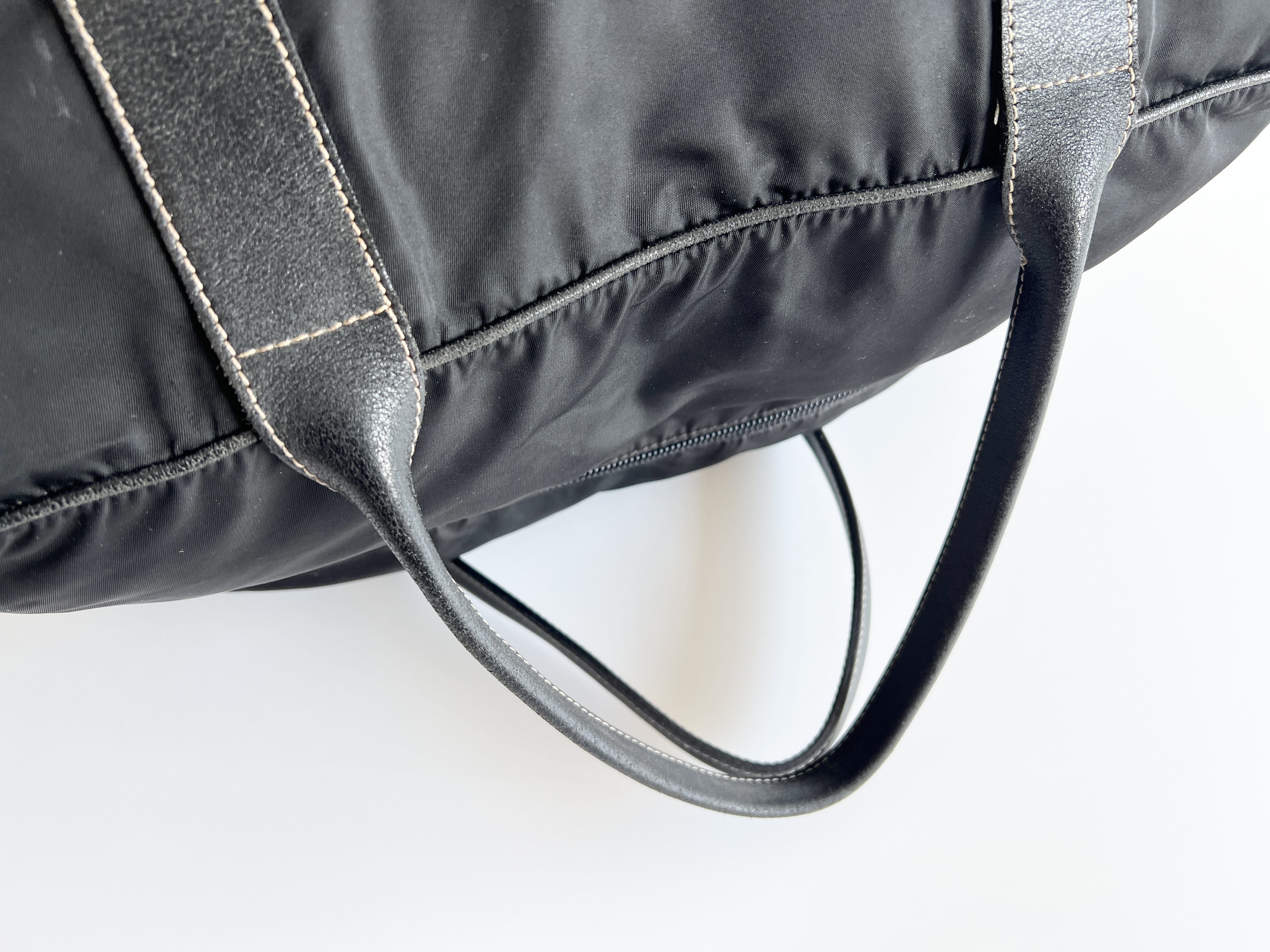 Saffiano Leather Nylon Triangle Logo 2-Way Boston Bag Handbag Shoulder Bag — view 4