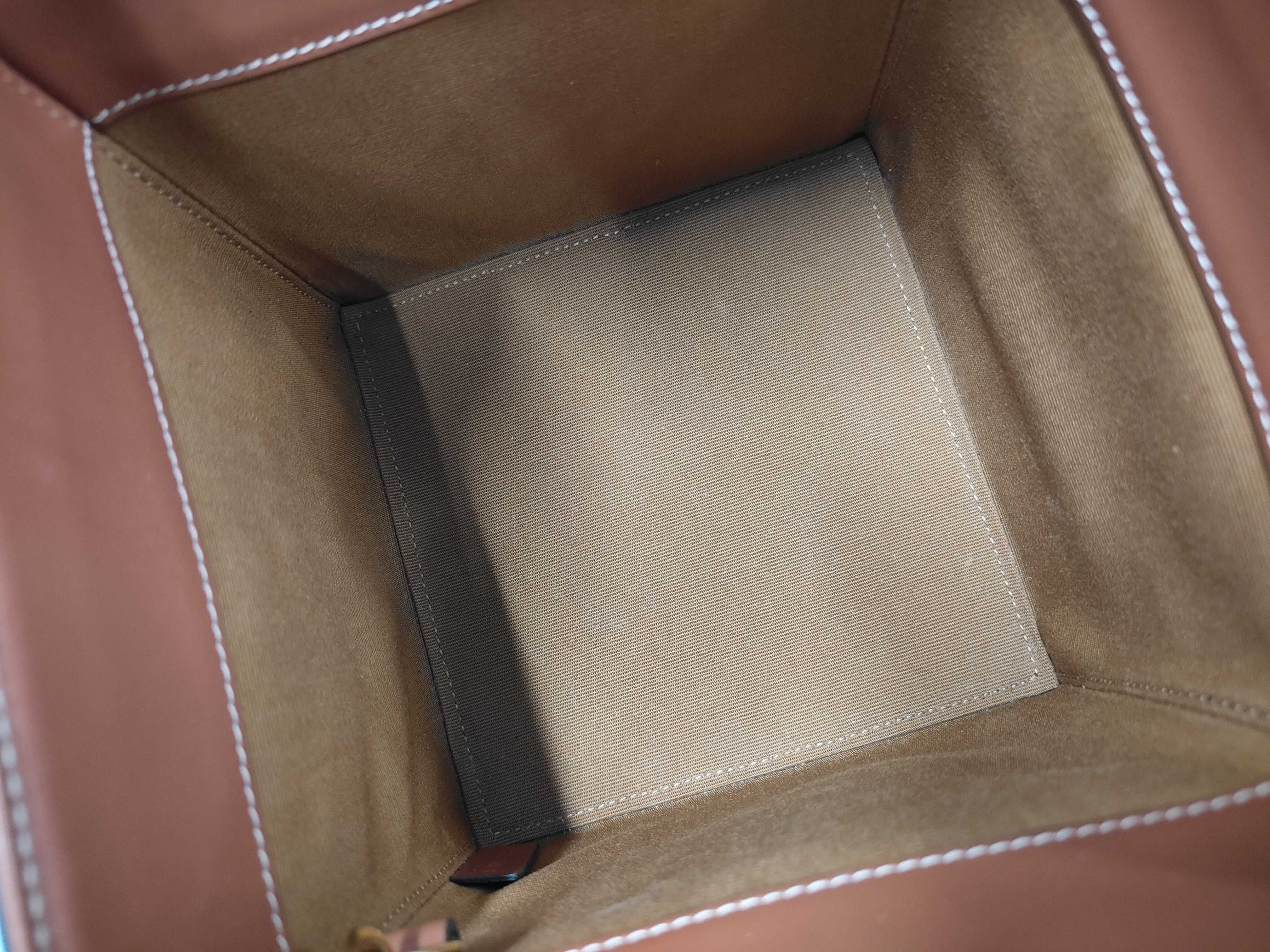 Cuir Triomphe Tan Shoulder Bag — view 8