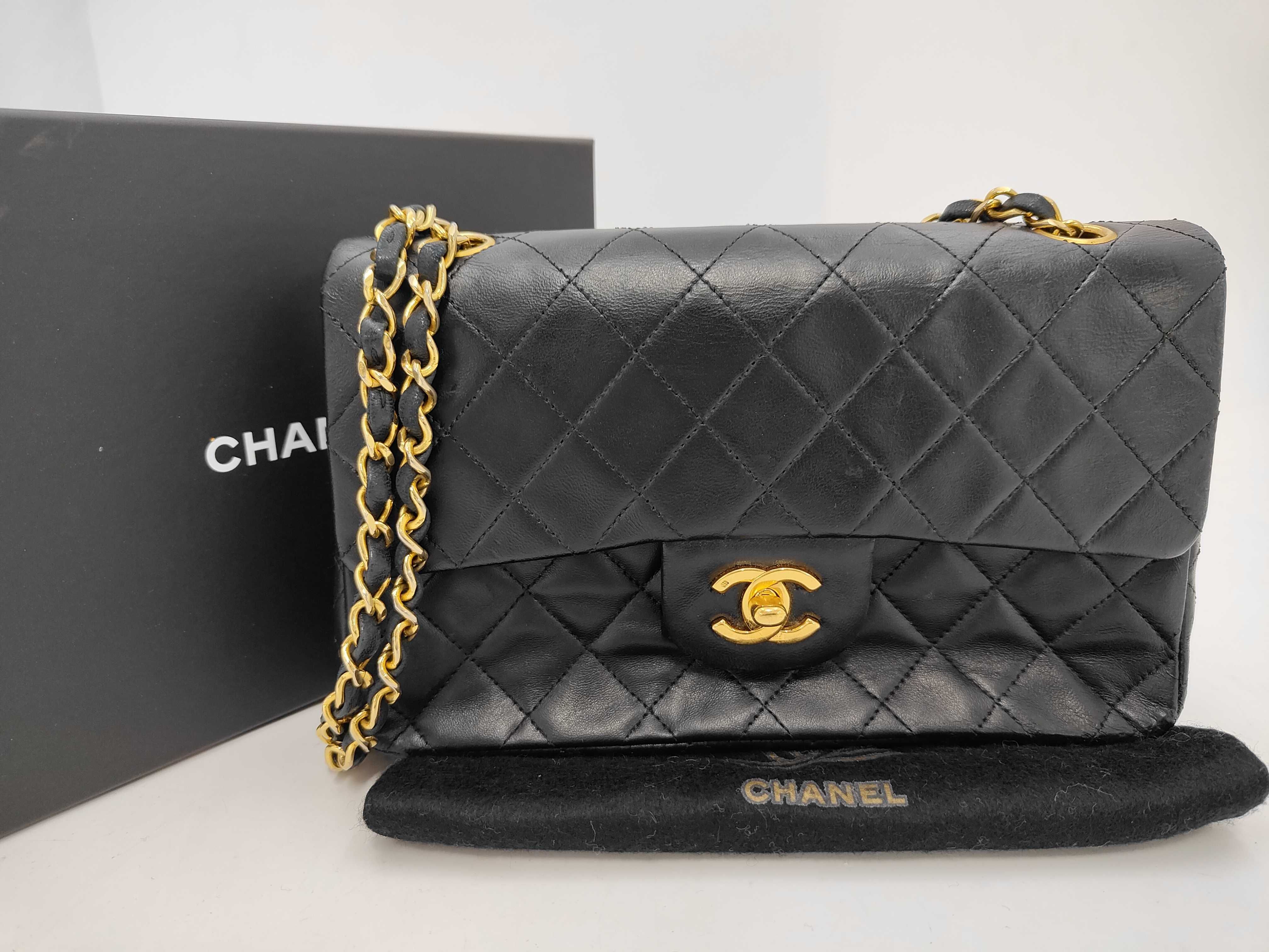Lambskin Double Flap Chain Shoulder Bag (with seal)