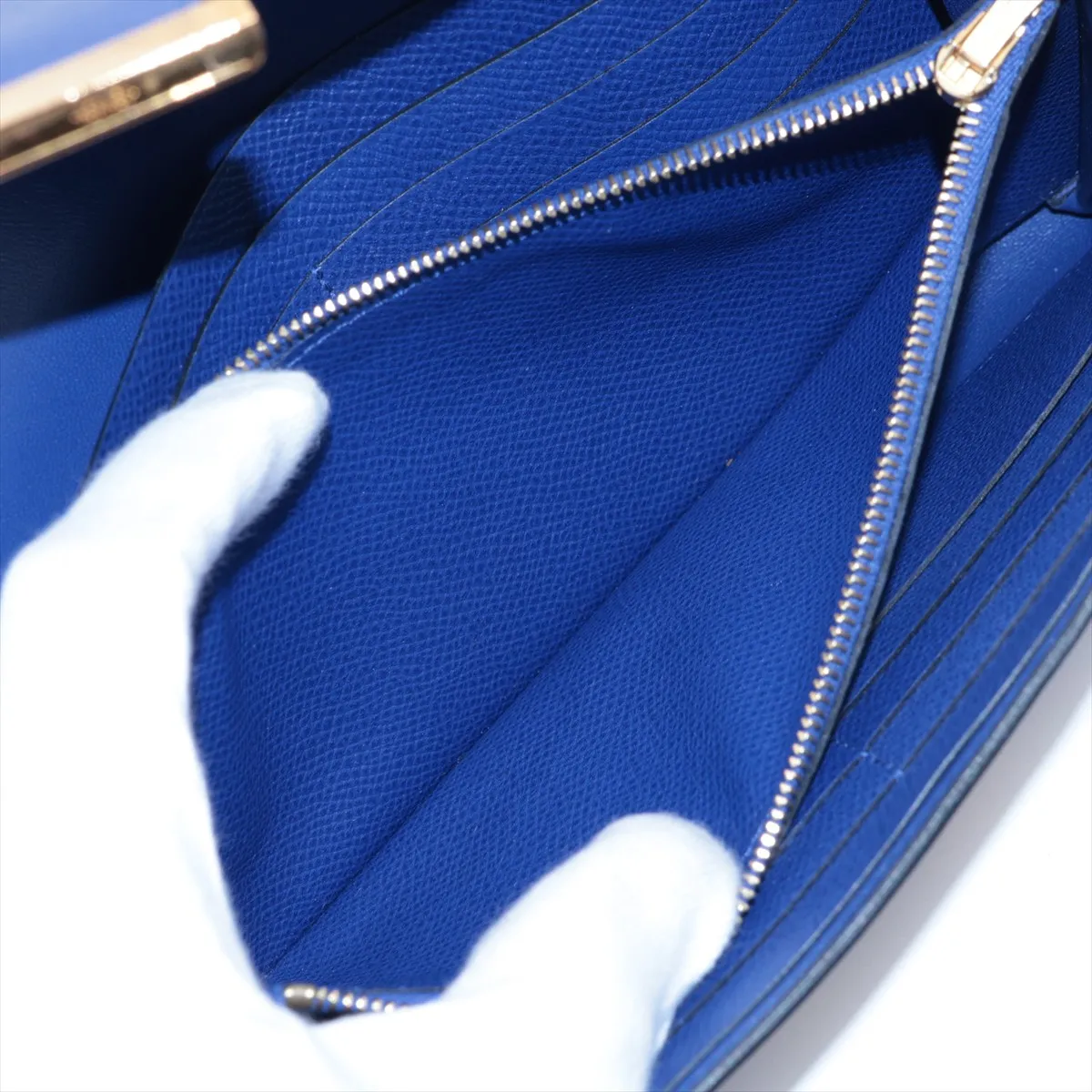 Constance Long Wallet, Veau Epsom Leather, Blue, Gold Hardware, A: 2017 — view 9
