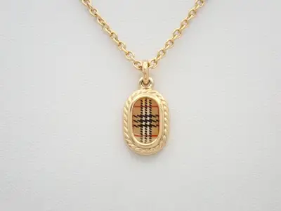 Other lines: Precious metals, necklaces, pendants, chain approximately 42cm