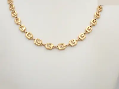Other line: Precious metals, necklaces, pendants, neck circumference approximately 76 cm.
