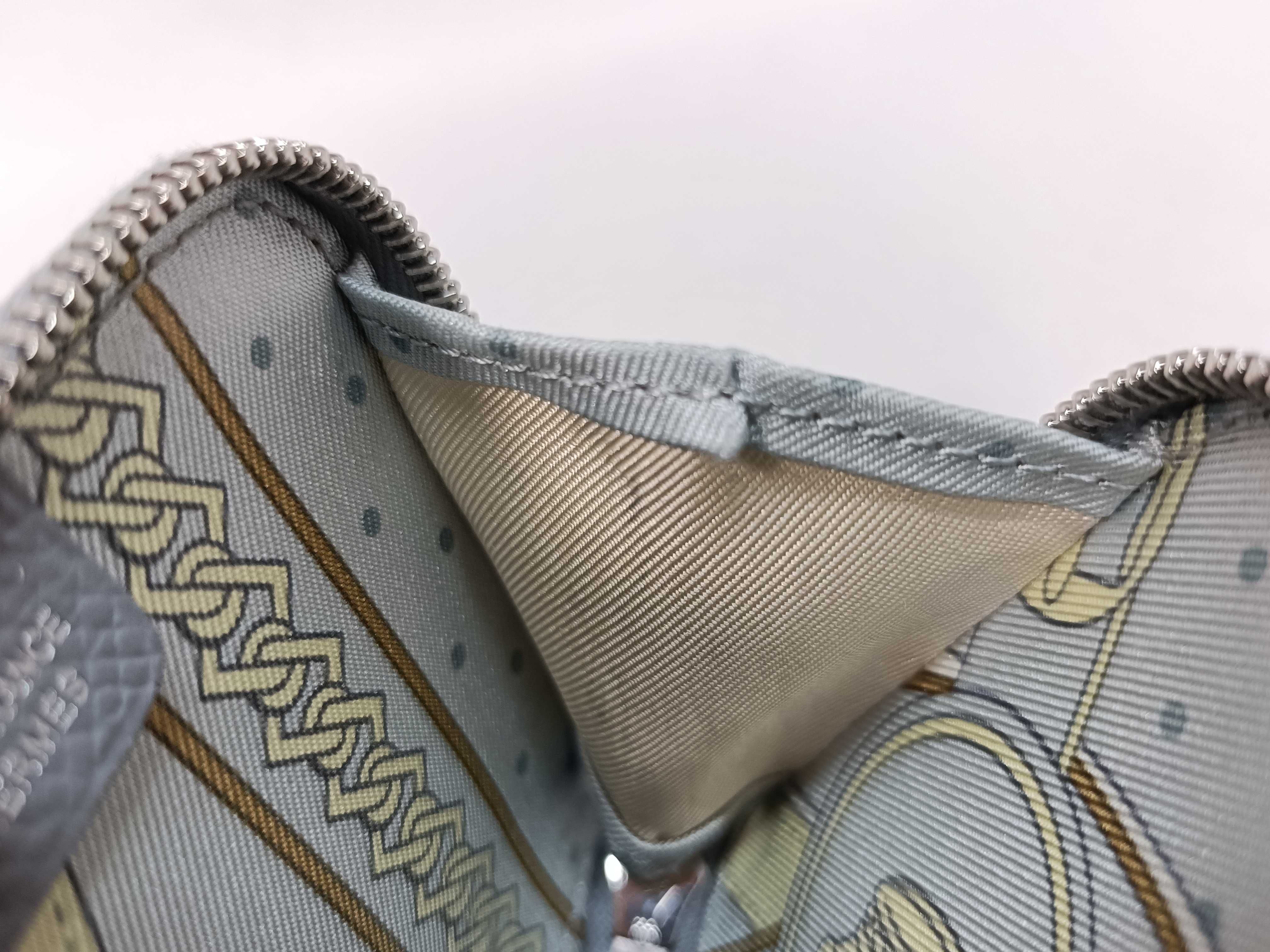 Azap Coin Case Compact Silk In Gris Pantin — view 9
