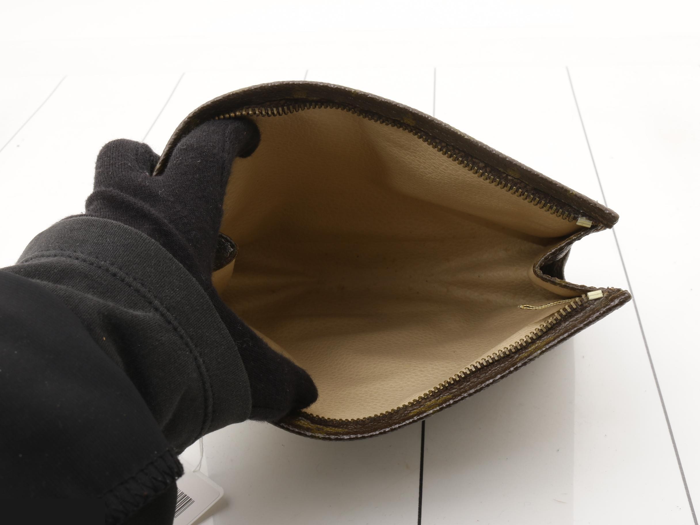 LV Monogram Pochette Toilette 19 Second Bag — view 4