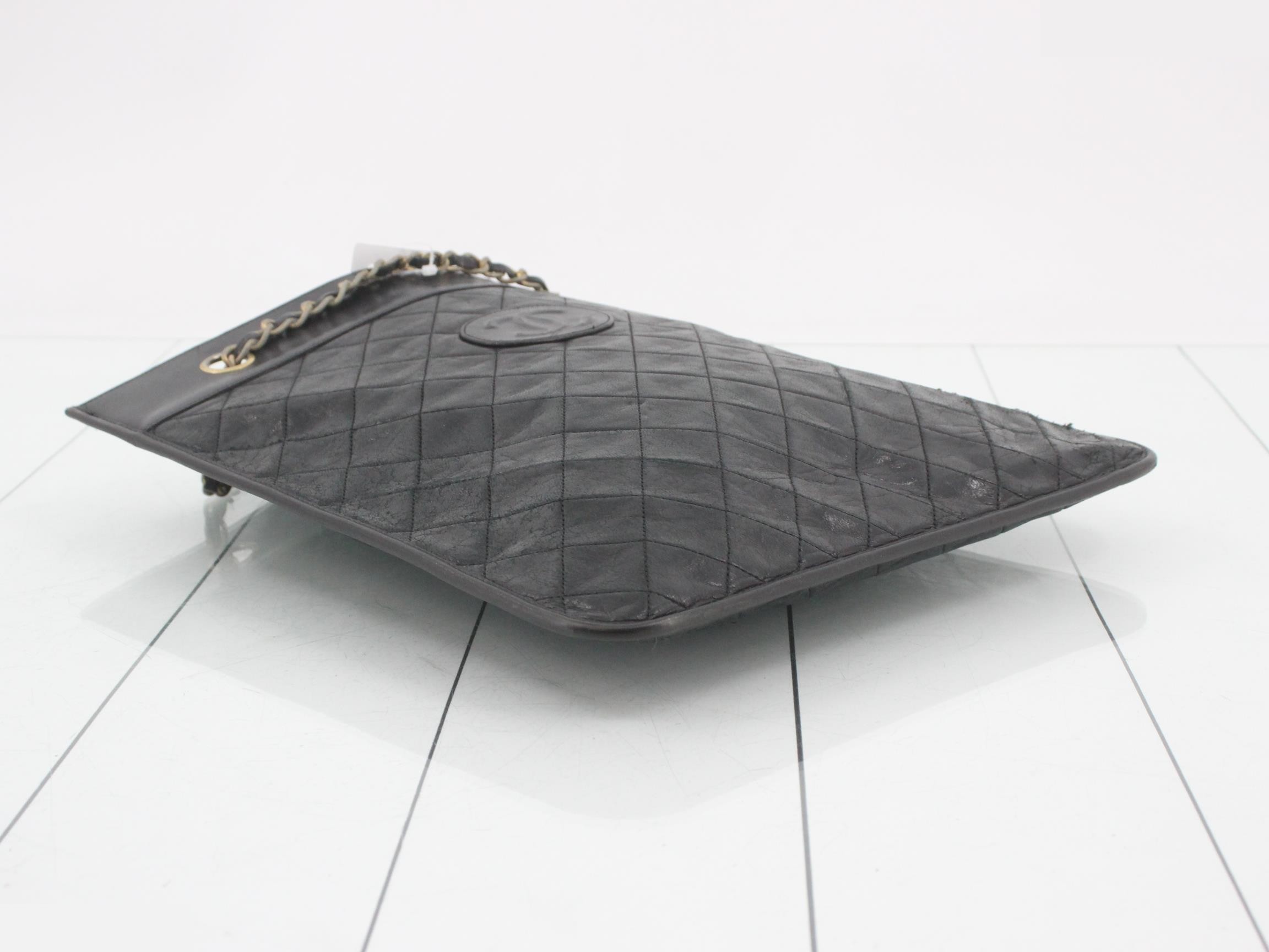 Matelassé Double Chain Tote Bag — view 5
