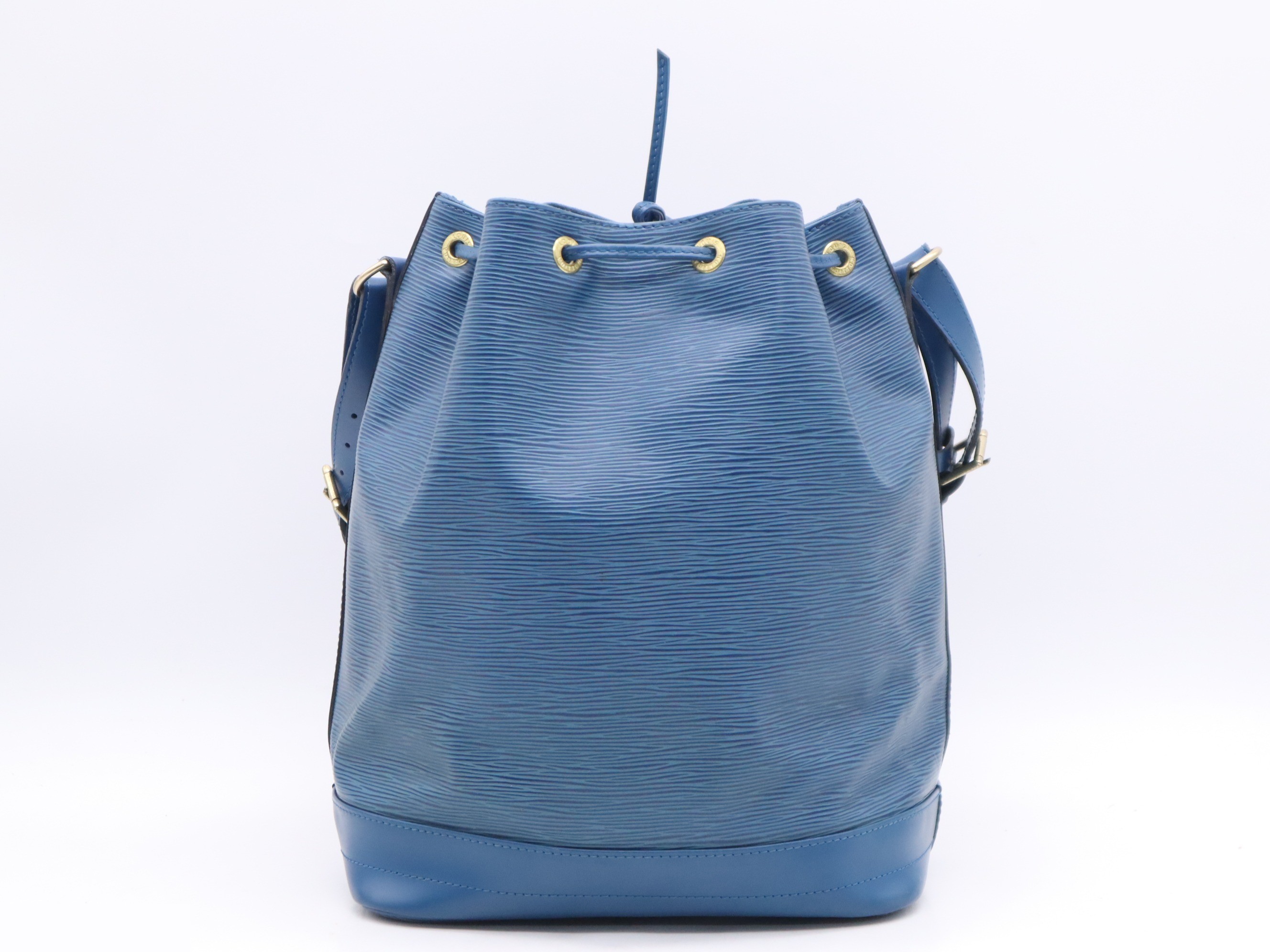 Noé Toledo Blue — view 2