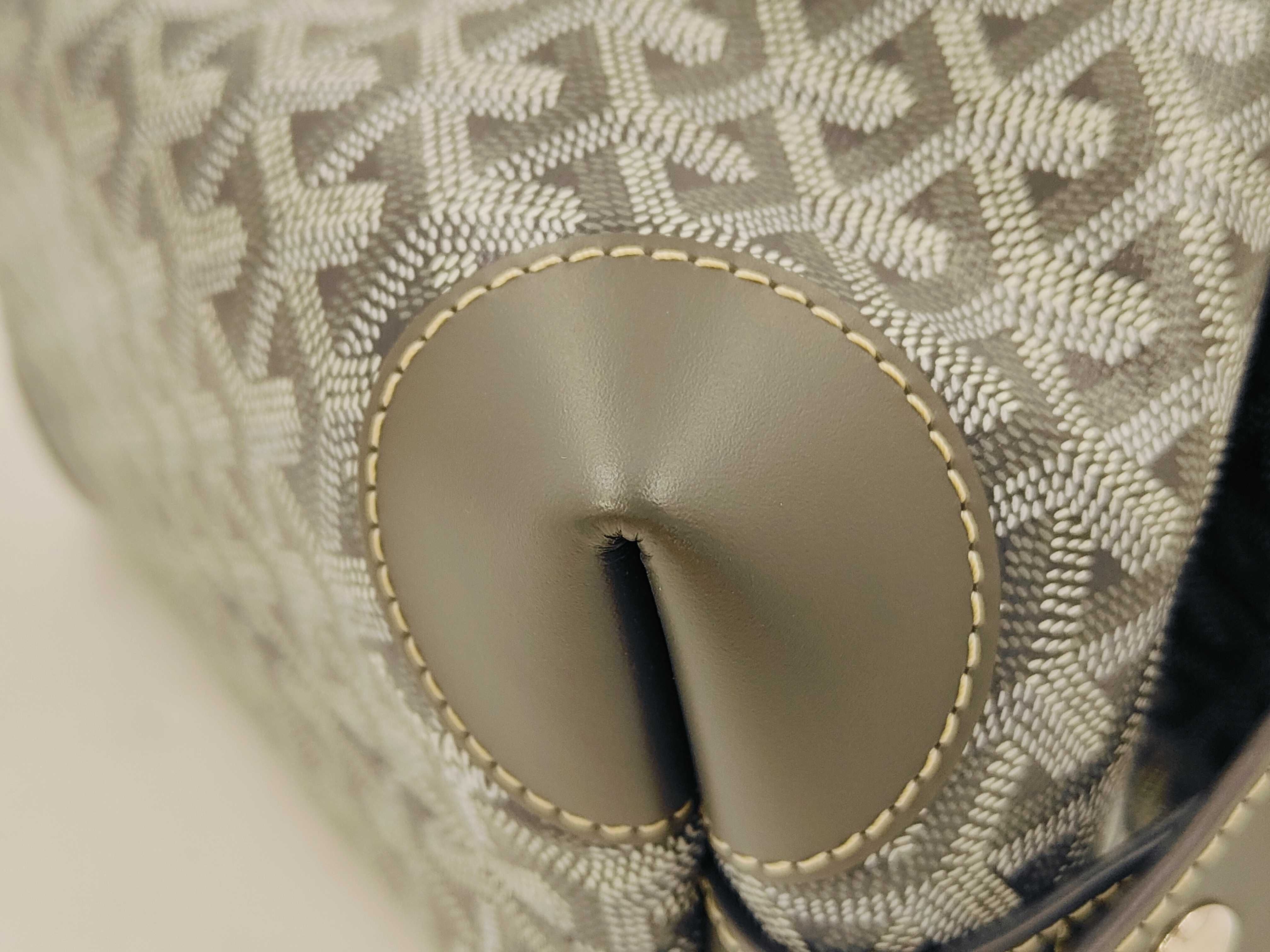 New Makeup Pouch — view 4