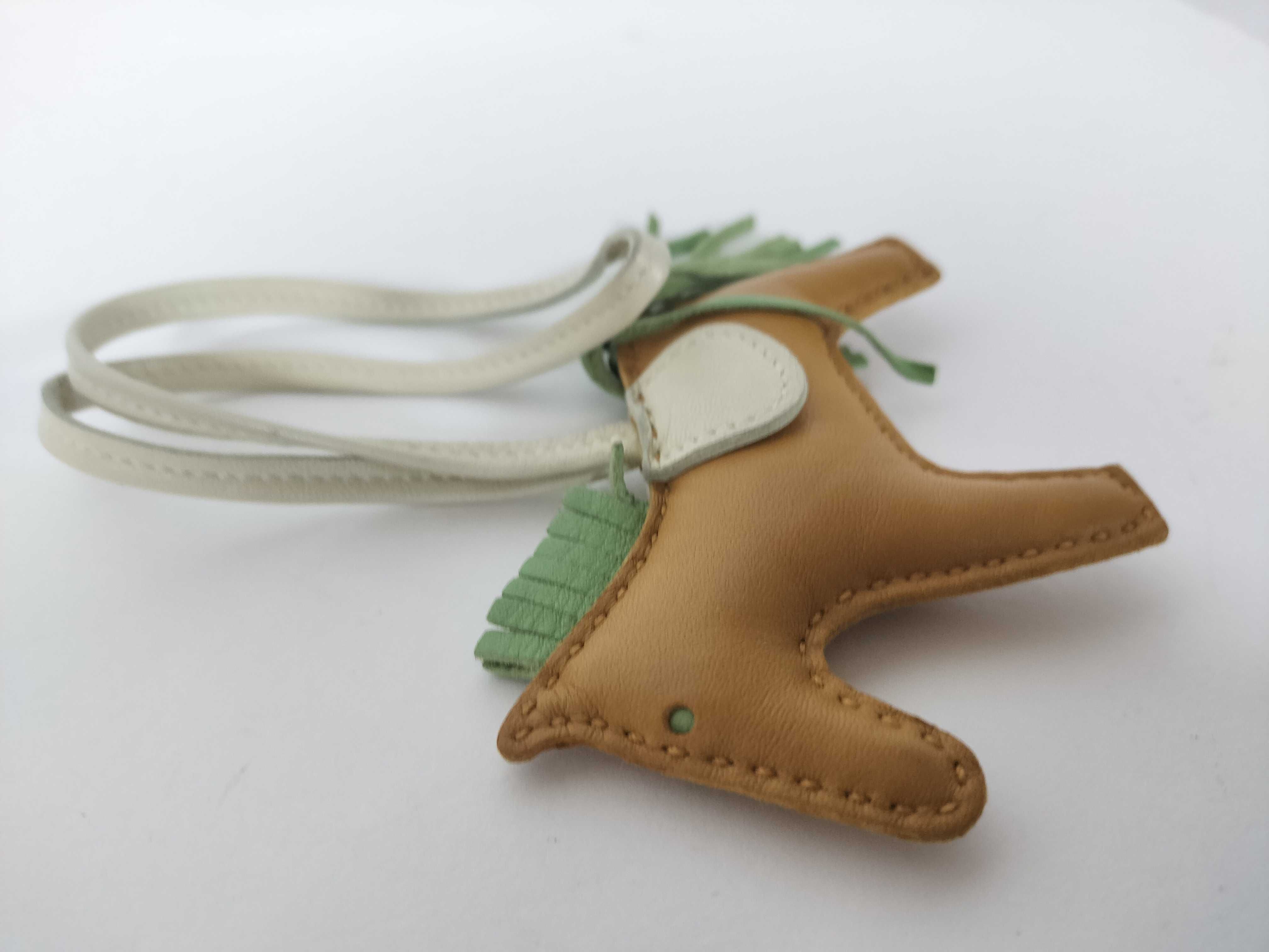 Rodeo Charm PM (Y stamp) — view 6