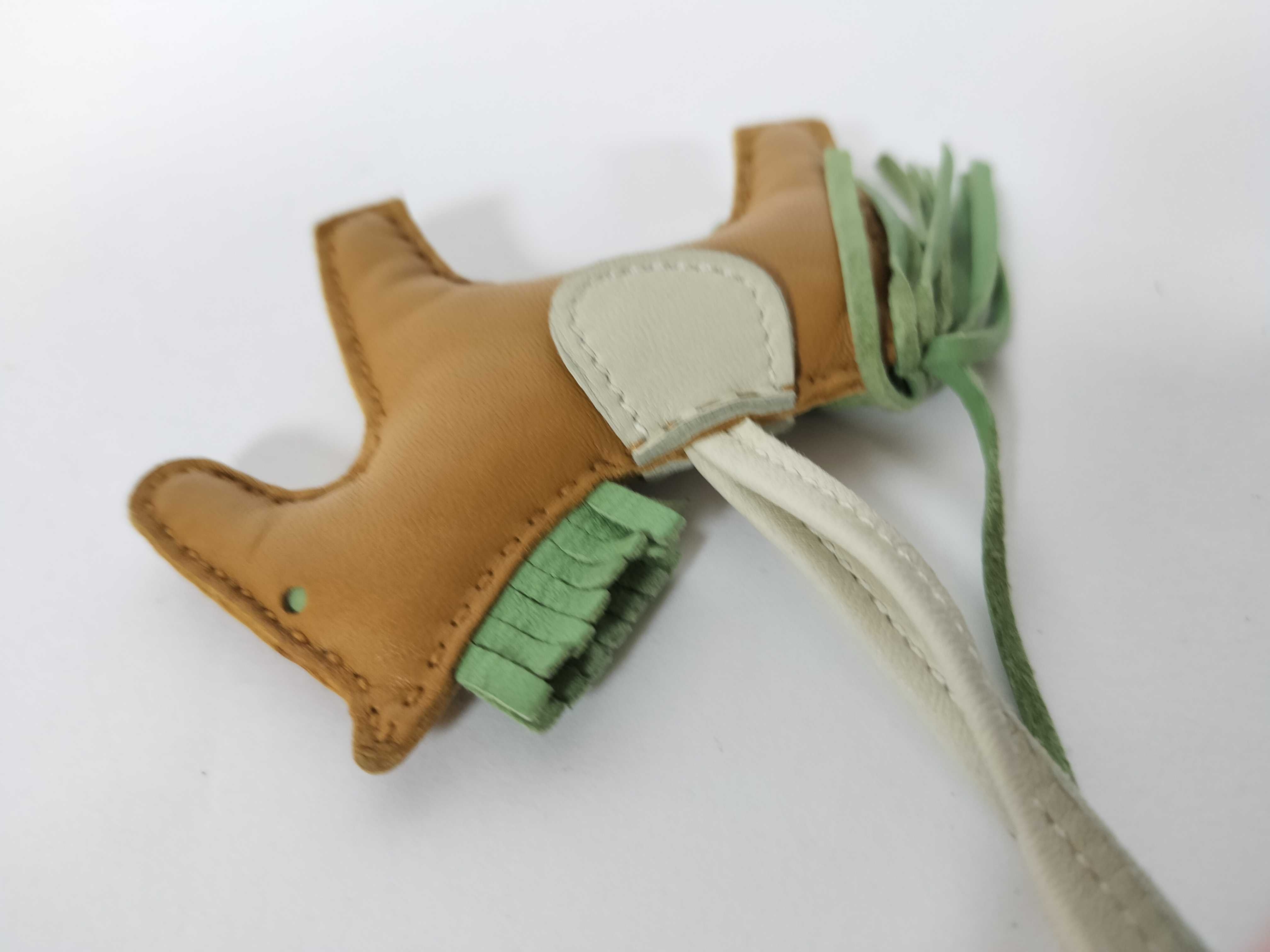 Rodeo Charm PM (Y stamp) — view 8