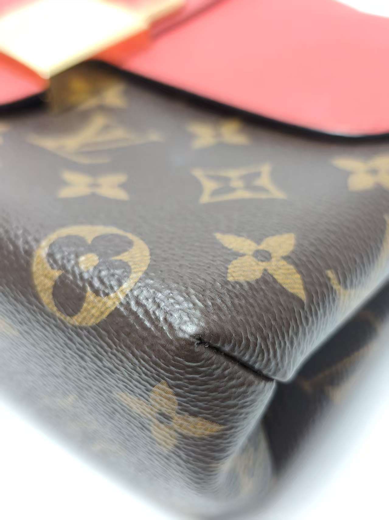 【*Shipped from: China*】LOUIS VUITTON Lock BB PU Shoulder Bag — view 8