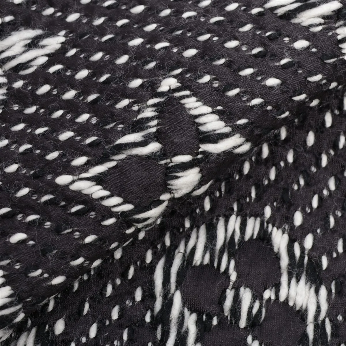 M70423 Echarpe Logomania GM0136 Scarf, Wool x Silk, Black x White. — view 2