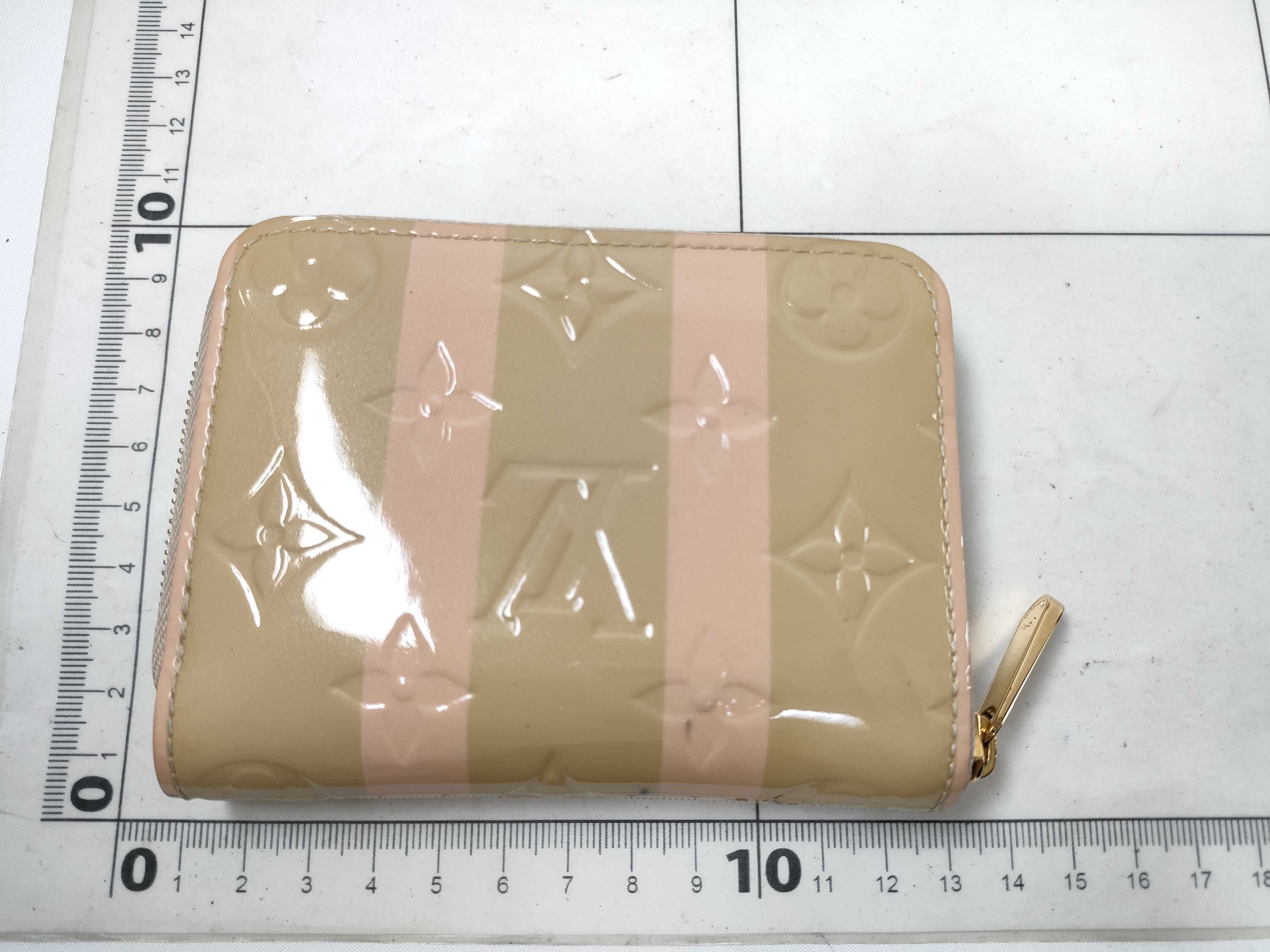 Vernis Monogram Vernis Zippy Coin Purse M58066 Wallet — view 2