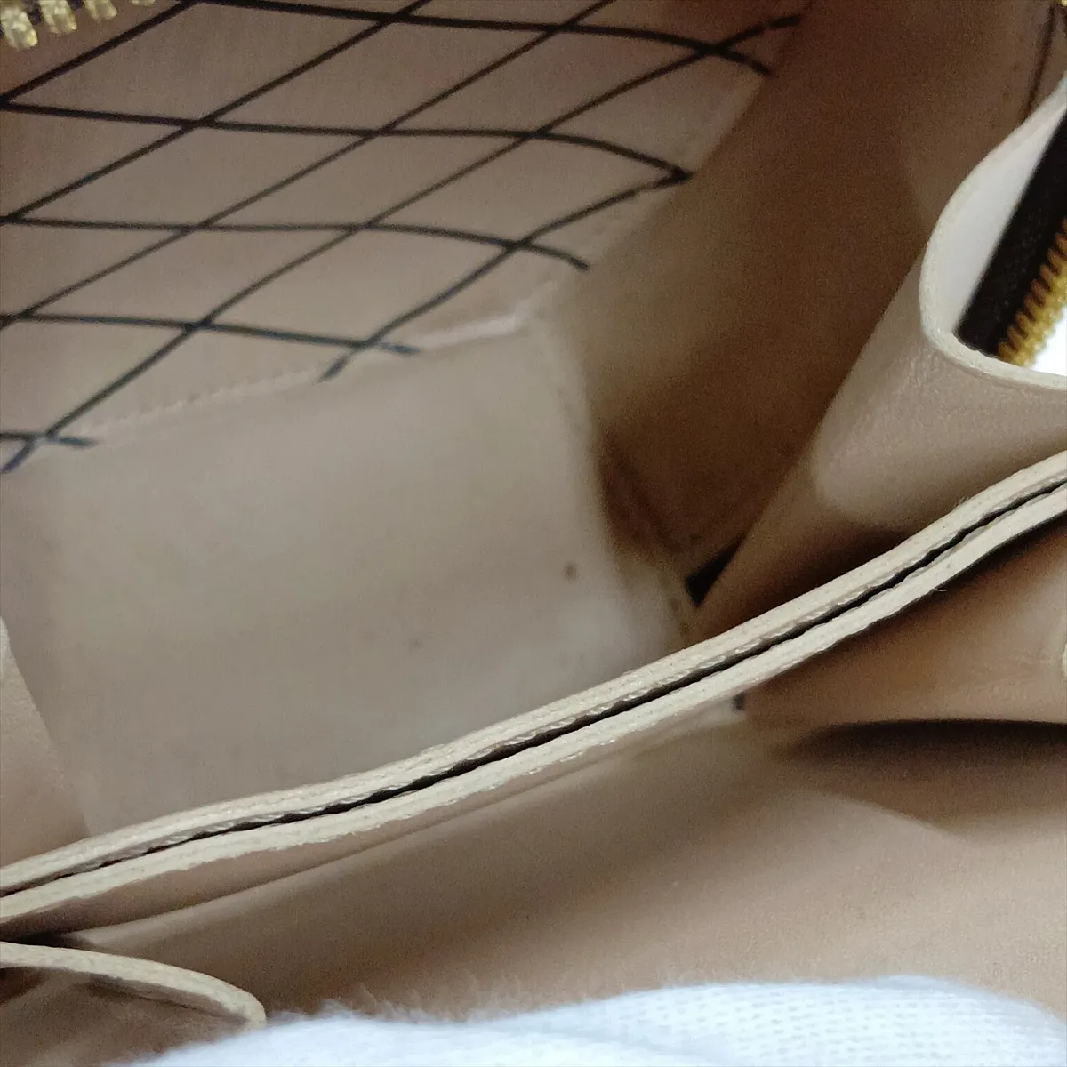 Monogram Mini Boite Chapeau M44699 Brown (Decoration missing, RFID detected) — view 12