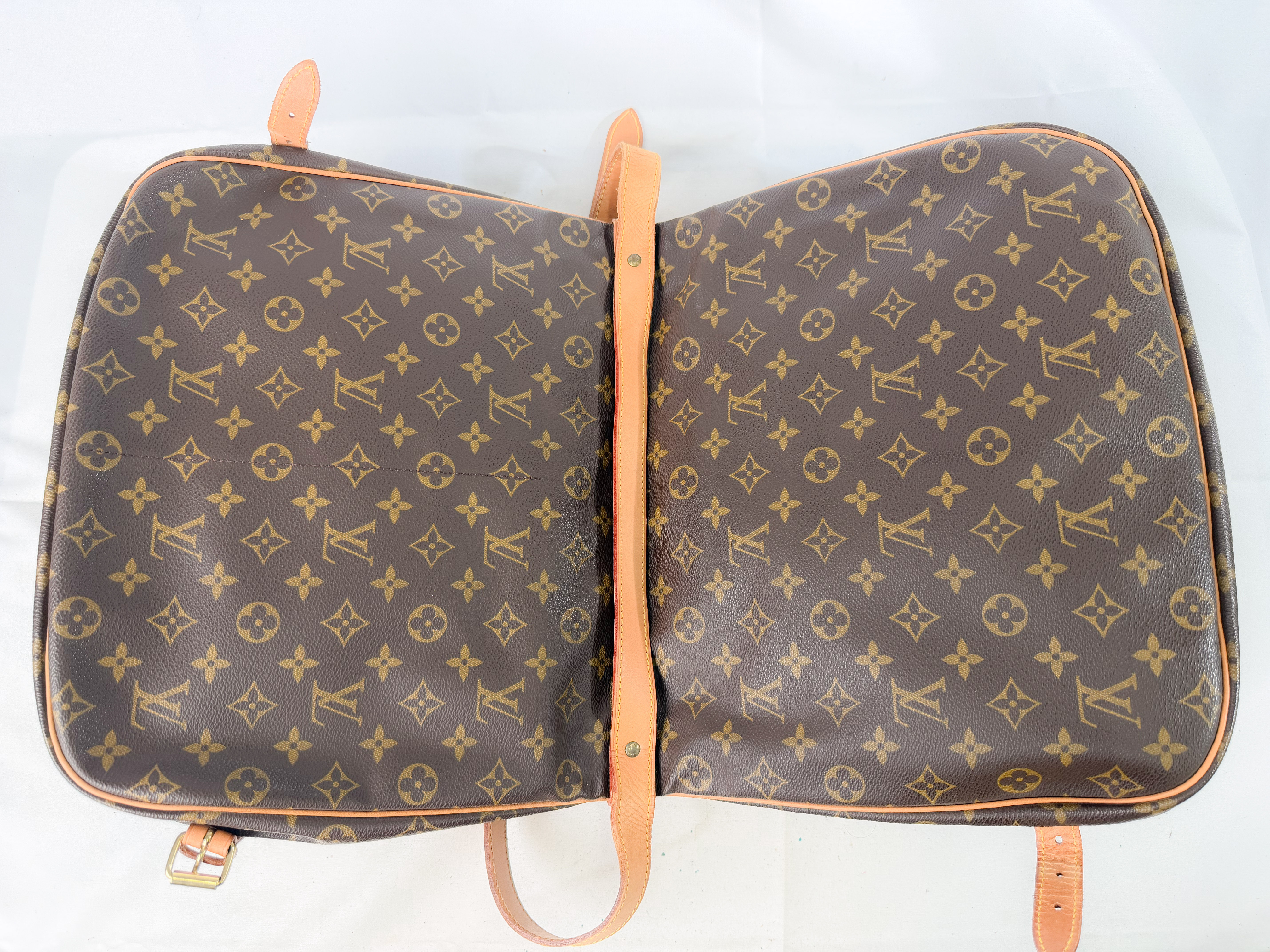 Monogram M42256 Saumur 30 Shoulder Bag — view 11