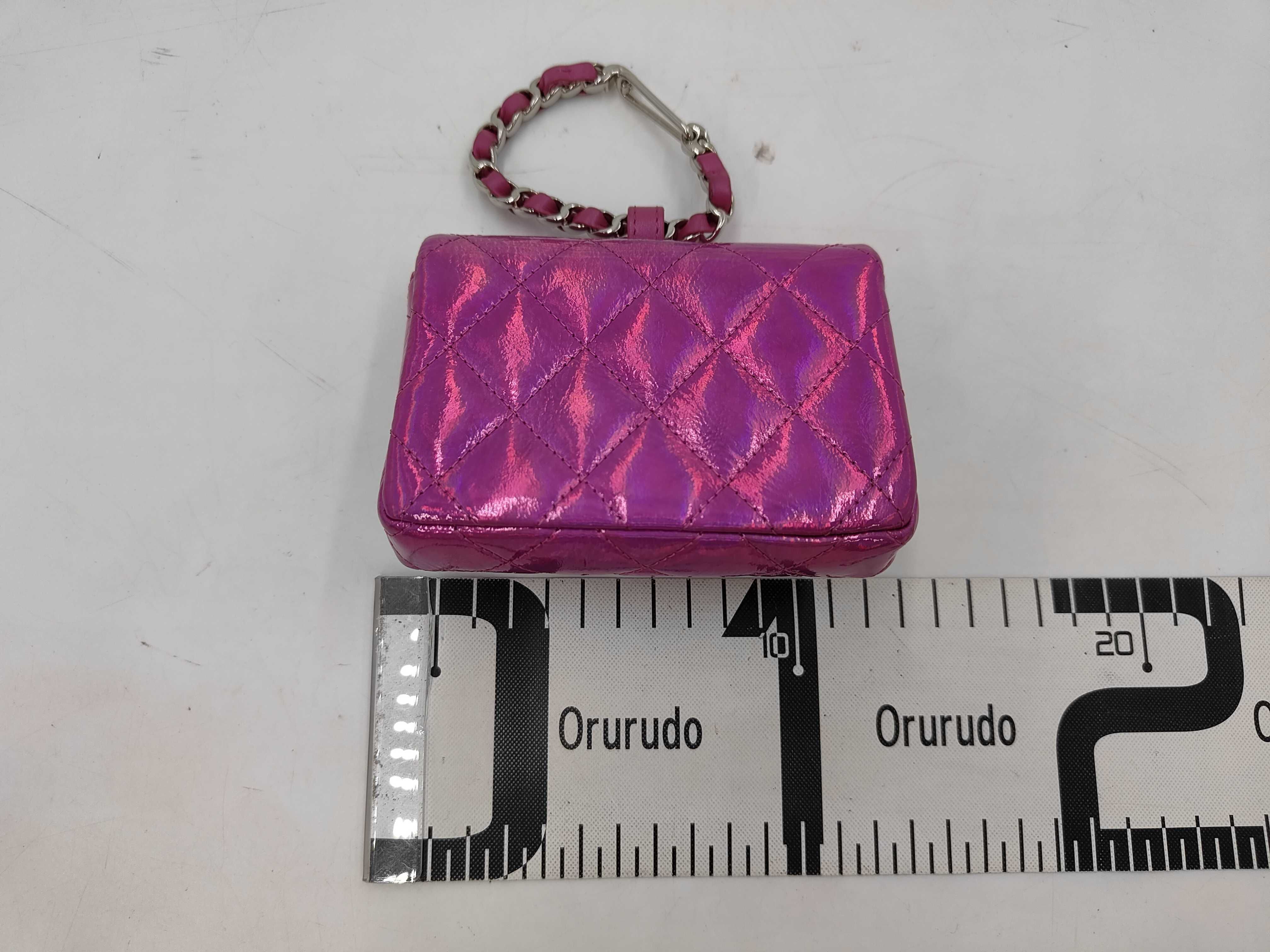 Matelassé Patent Mini Pouch M12484 Bag — view 2