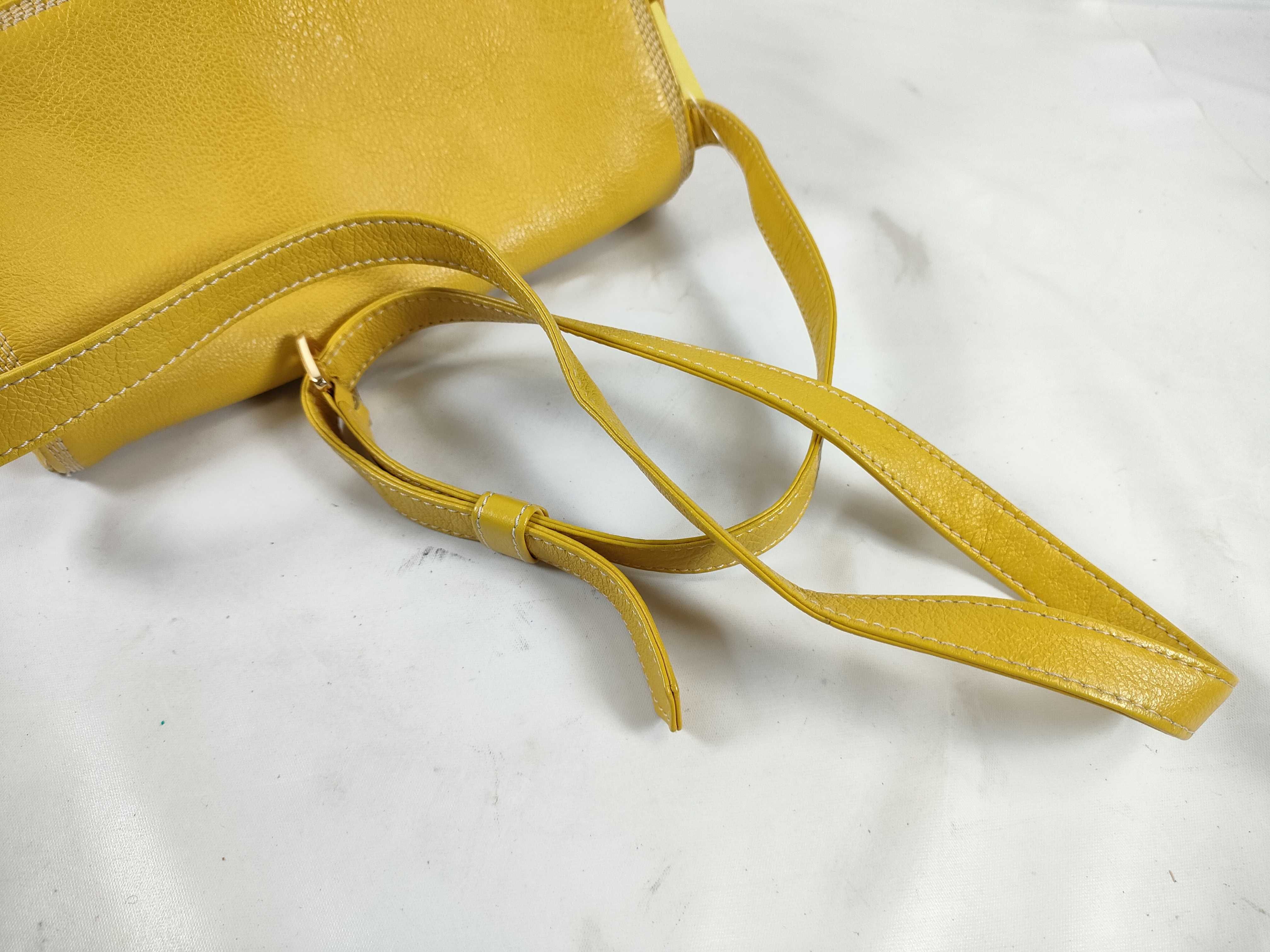 Shoulder Anagram Yellow Shoulder Bag — view 3