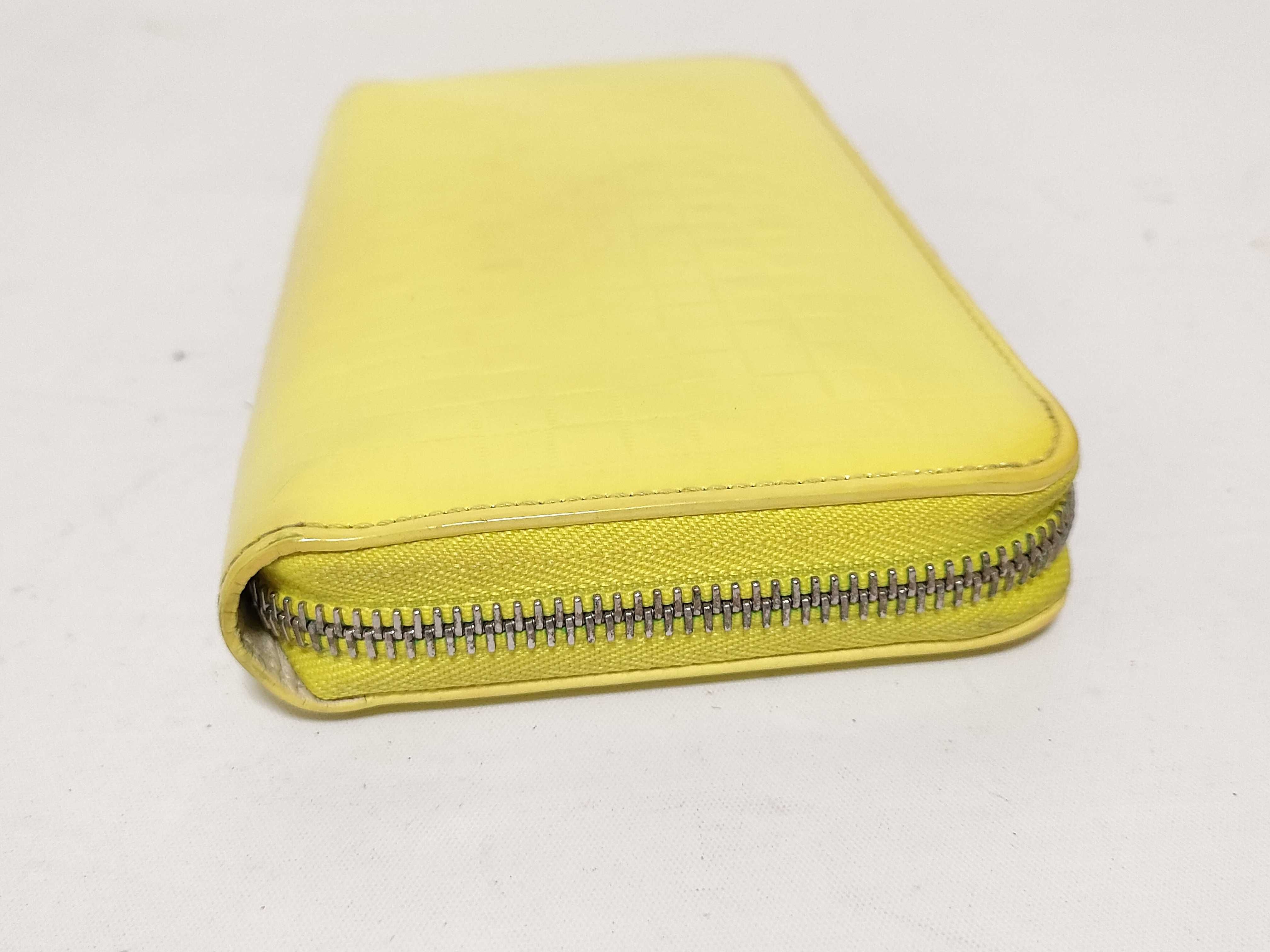 Damier Facette Zippy Wallet Jaune M94401 CA0123 Wallet — view 5
