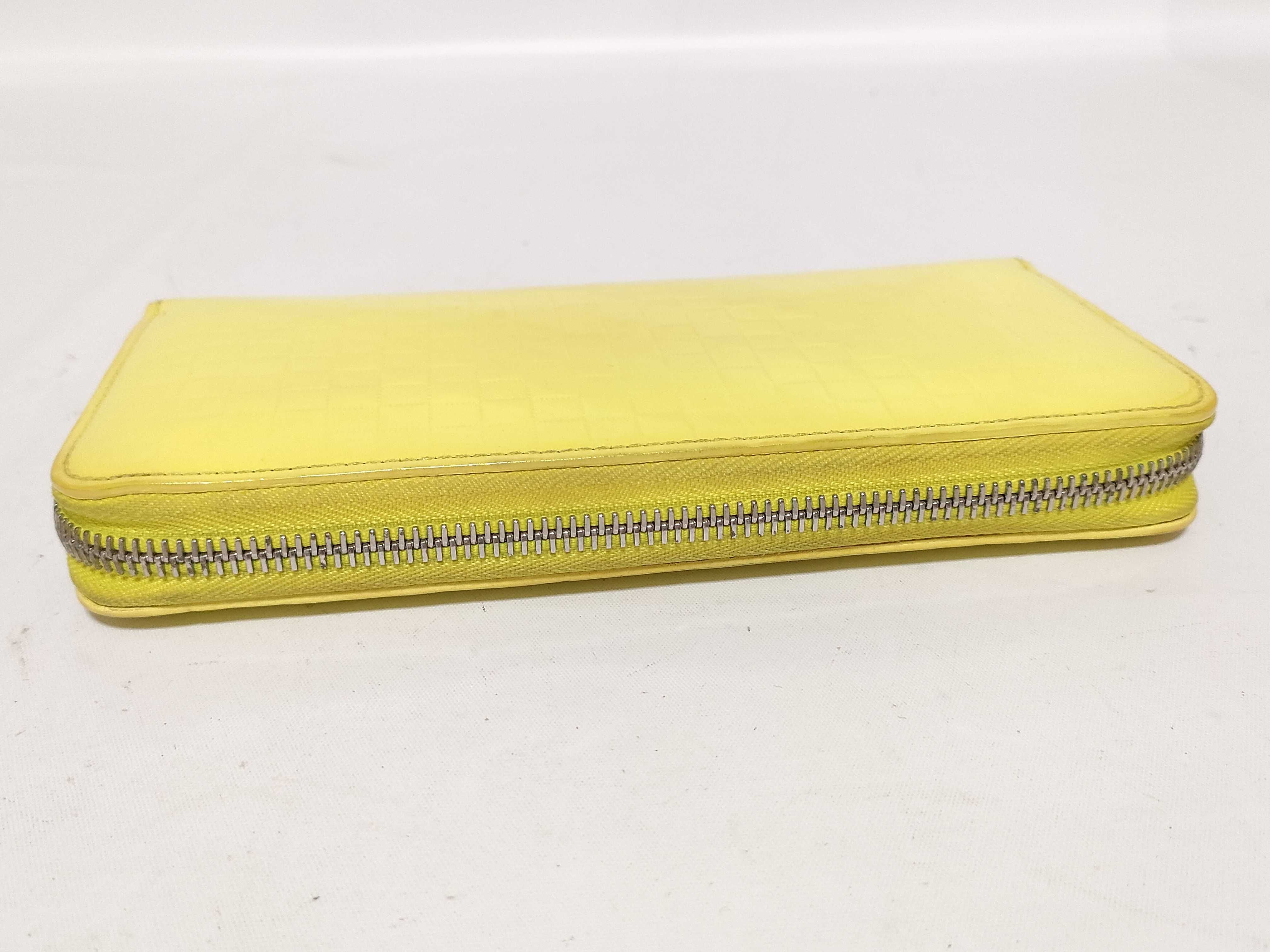 Damier Facette Zippy Wallet Jaune M94401 CA0123 Wallet — view 6