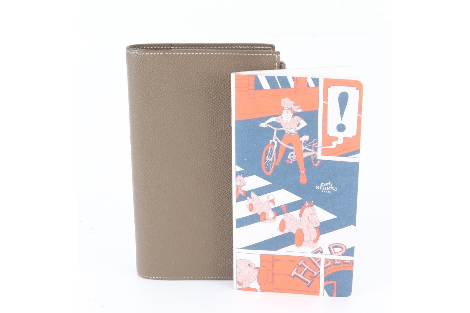 Y stamp, manufactured in 2020, EA zip, leather notebook cover with memo pad. — view 2