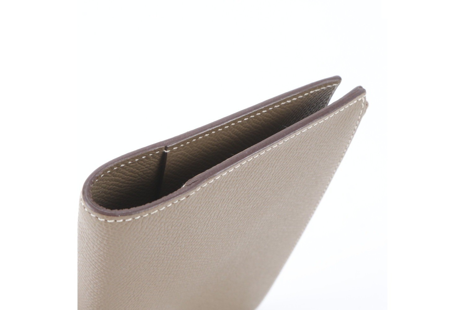 Y stamp, manufactured in 2020, EA zip, leather notebook cover with memo pad. — view 4