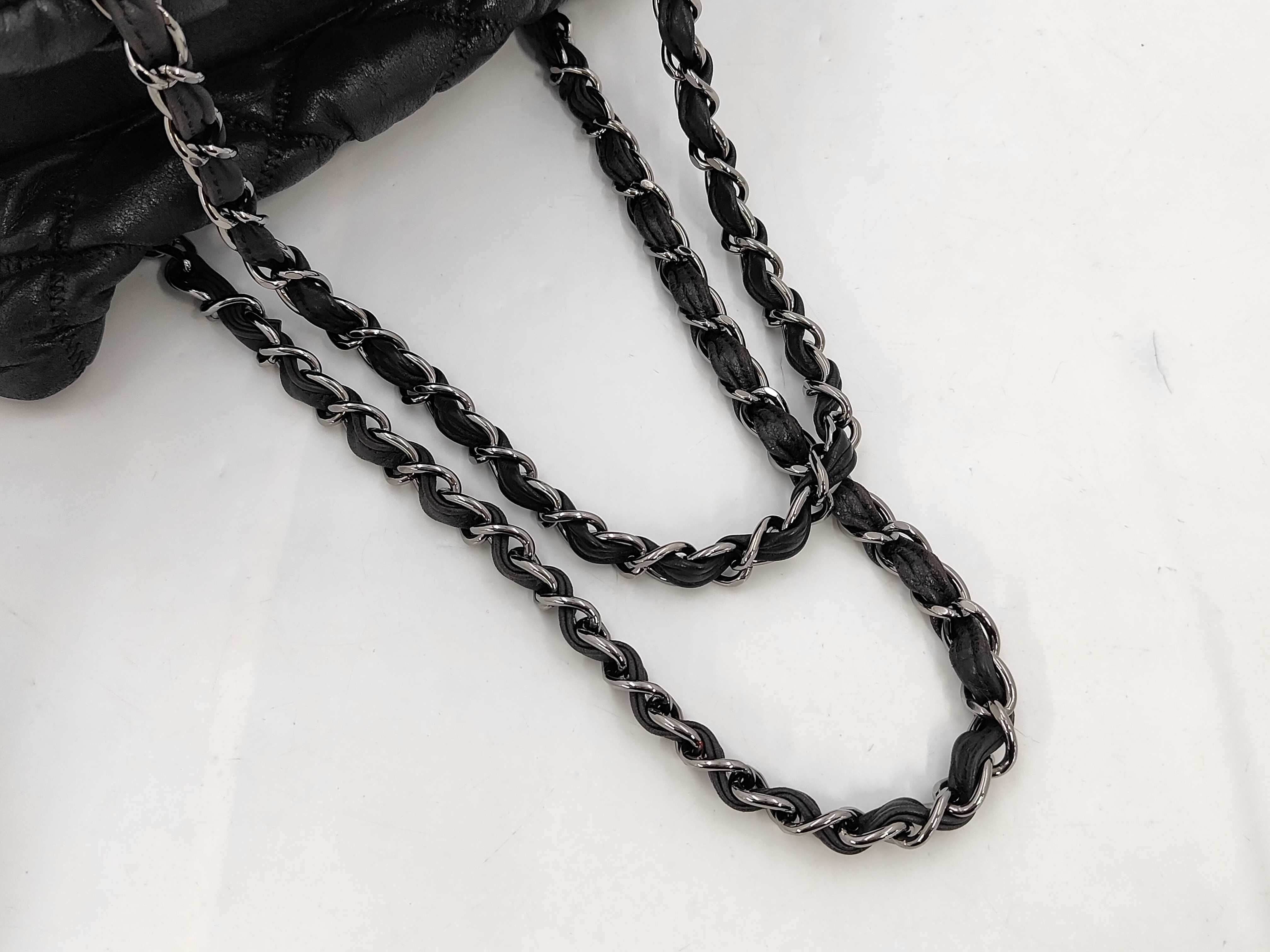 chain handbag, quilted, with Coco Mark, includes seal and guarantee card, serial number in the 12 range, shoulder bag. — view 5