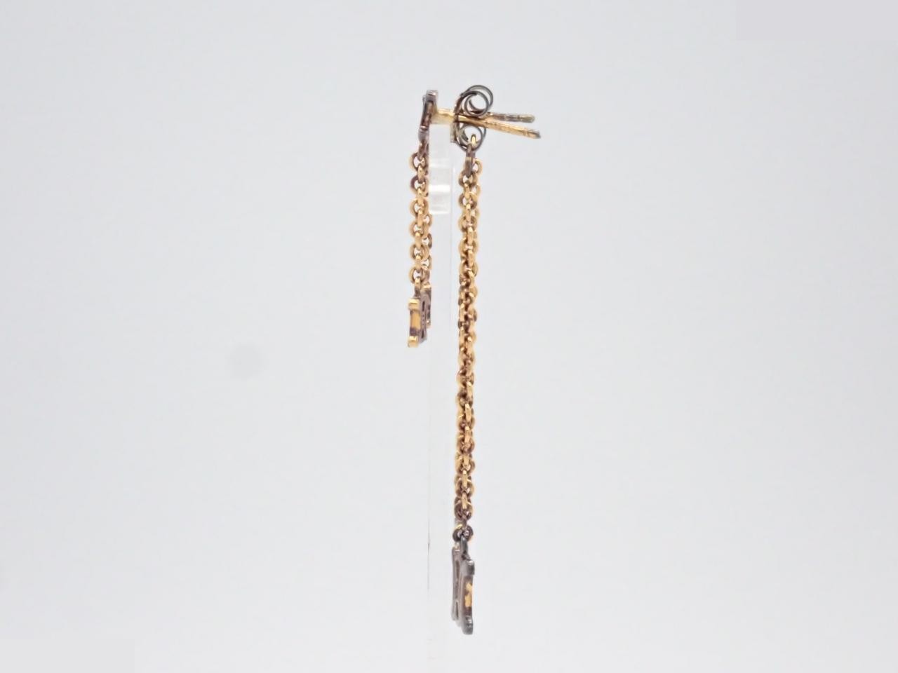 Other lines: Precious metals and earrings — view 3