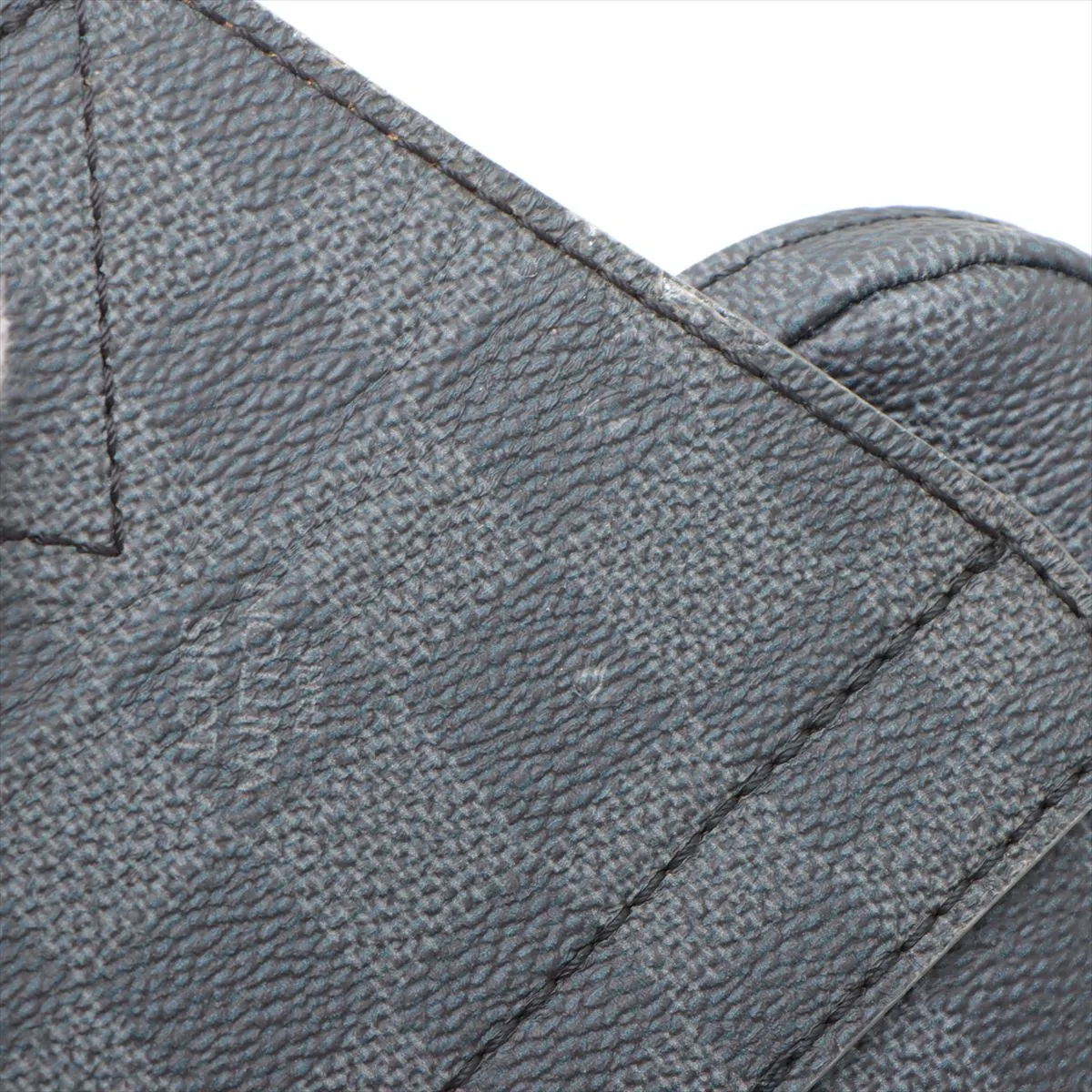 Damier Graphite Link Avenue Sling Bag N40274 CA4179 Black — view 10