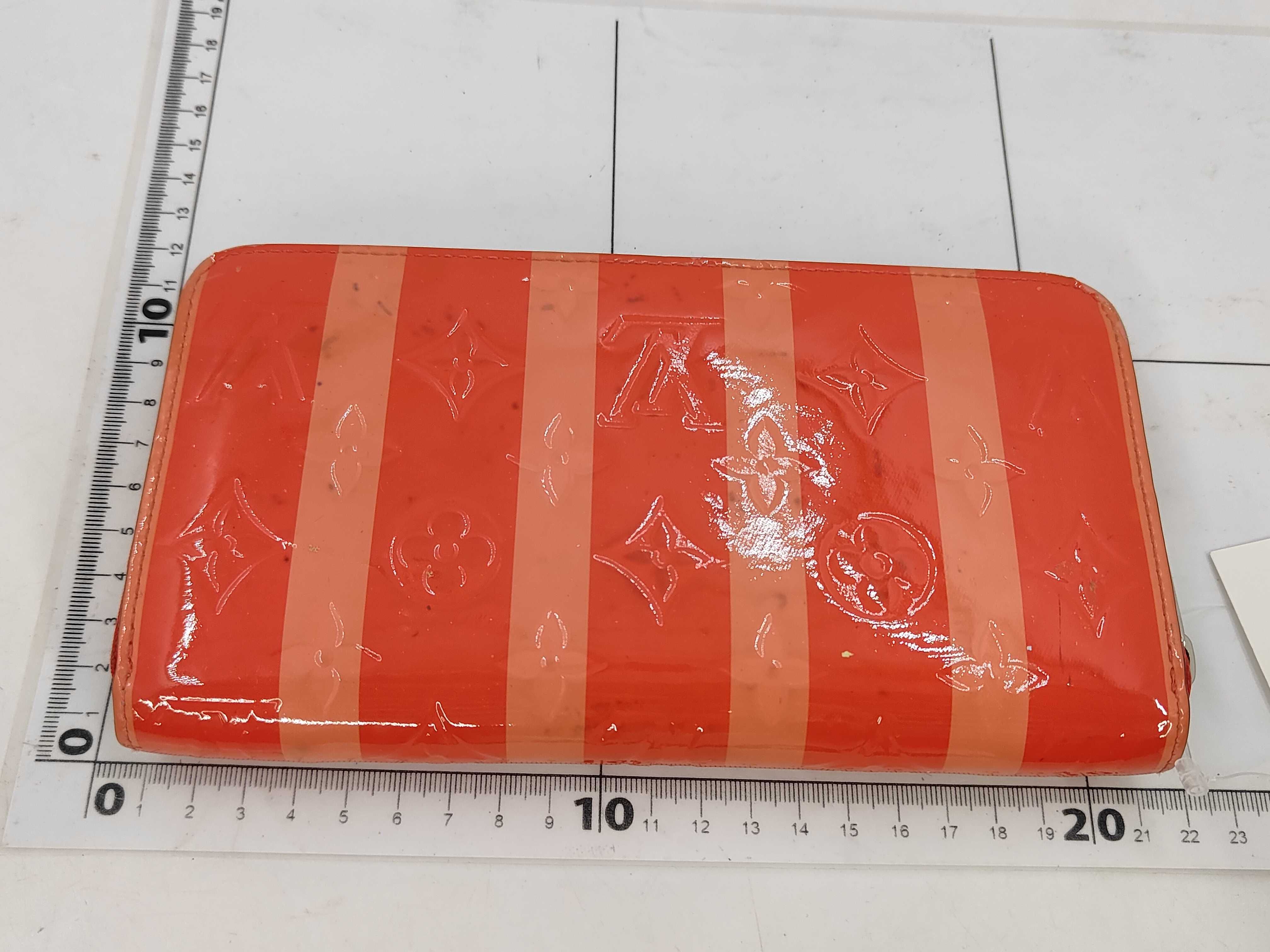 Vernis Zippy Wallet — view 2