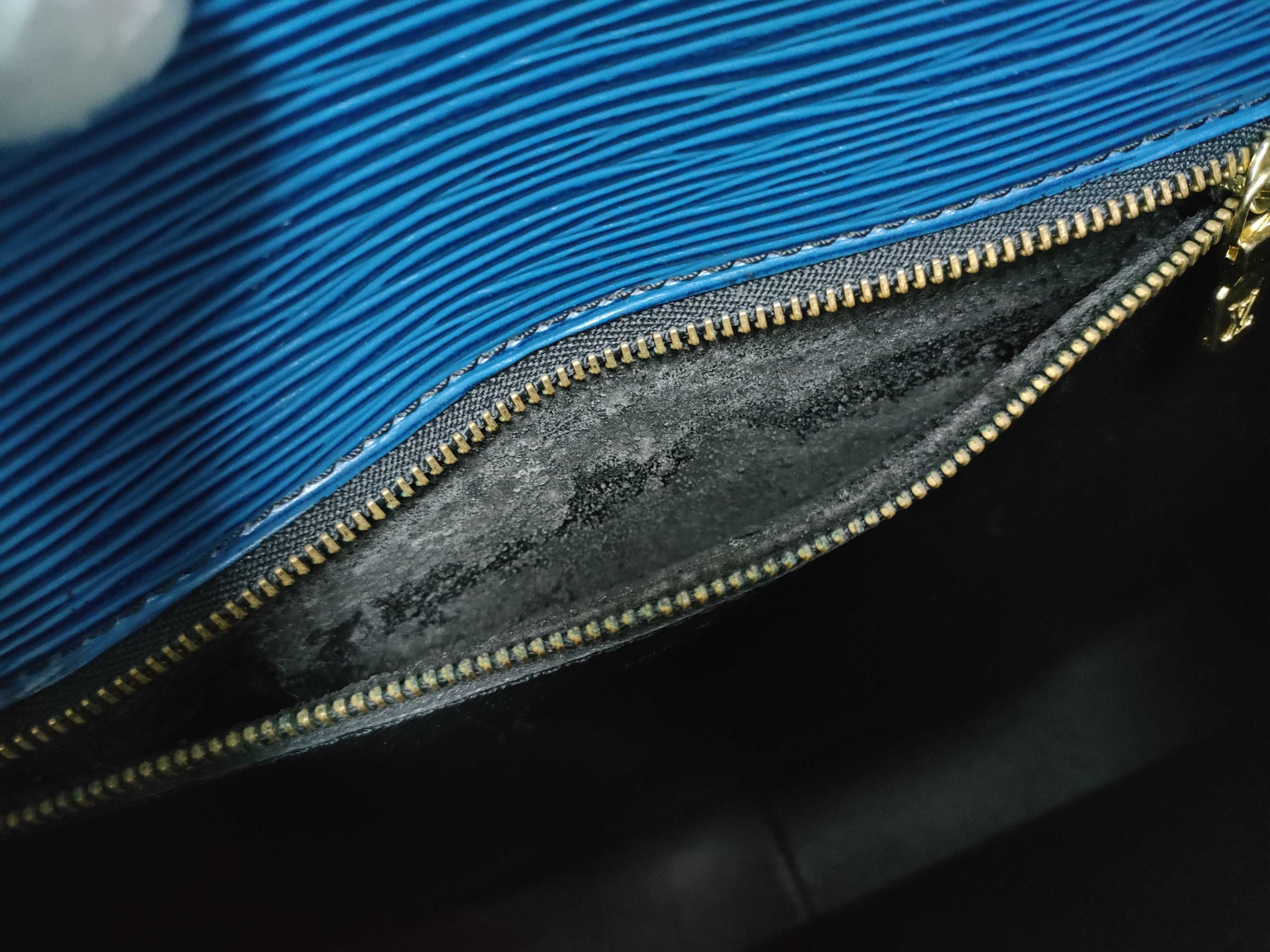 Epi Saint Cloud Shoulder Bag — view 14