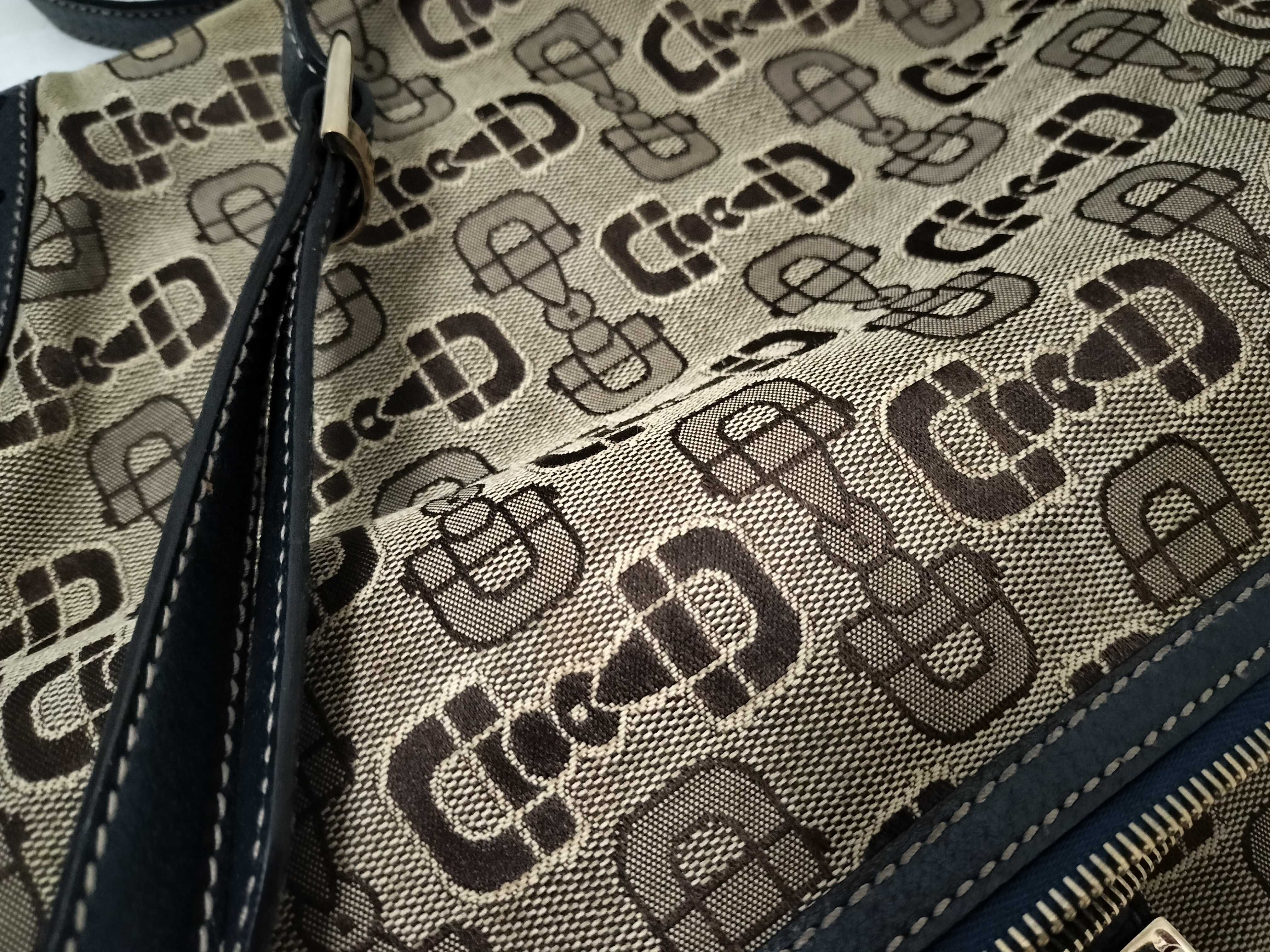 Horsebit Shoulder Bag — view 13