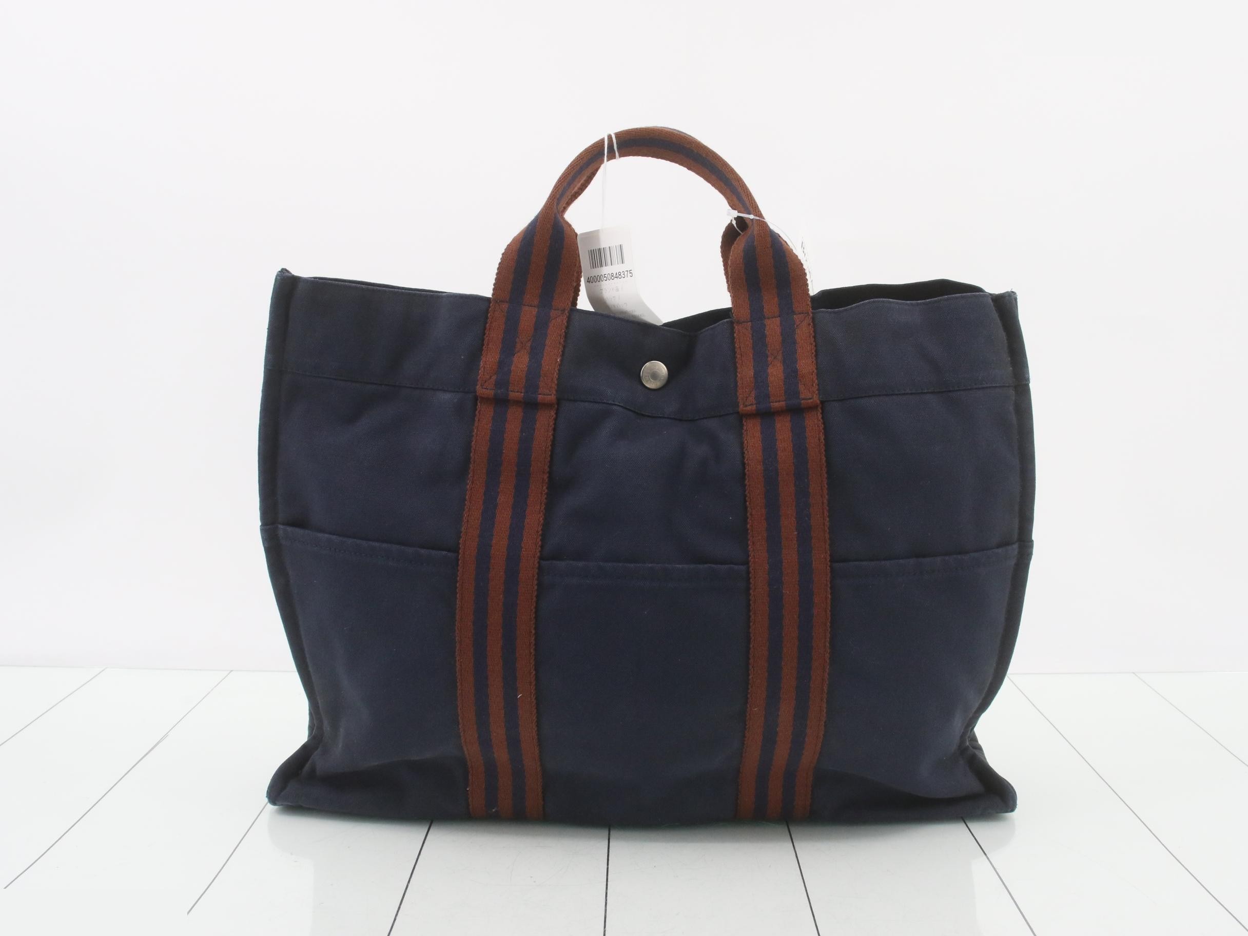 Fooltout MM Tote Bag — view 2