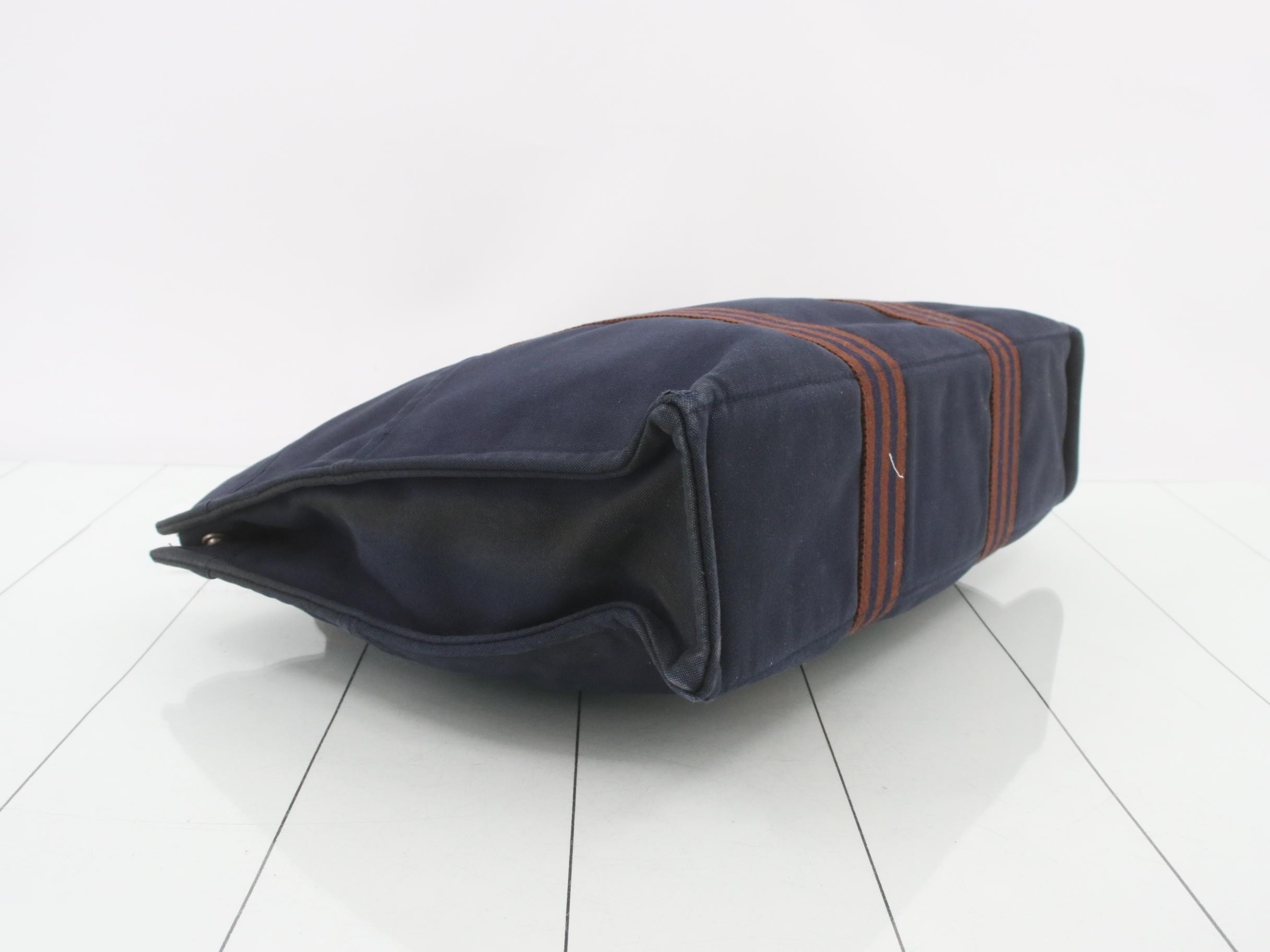 Fooltout MM Tote Bag — view 5