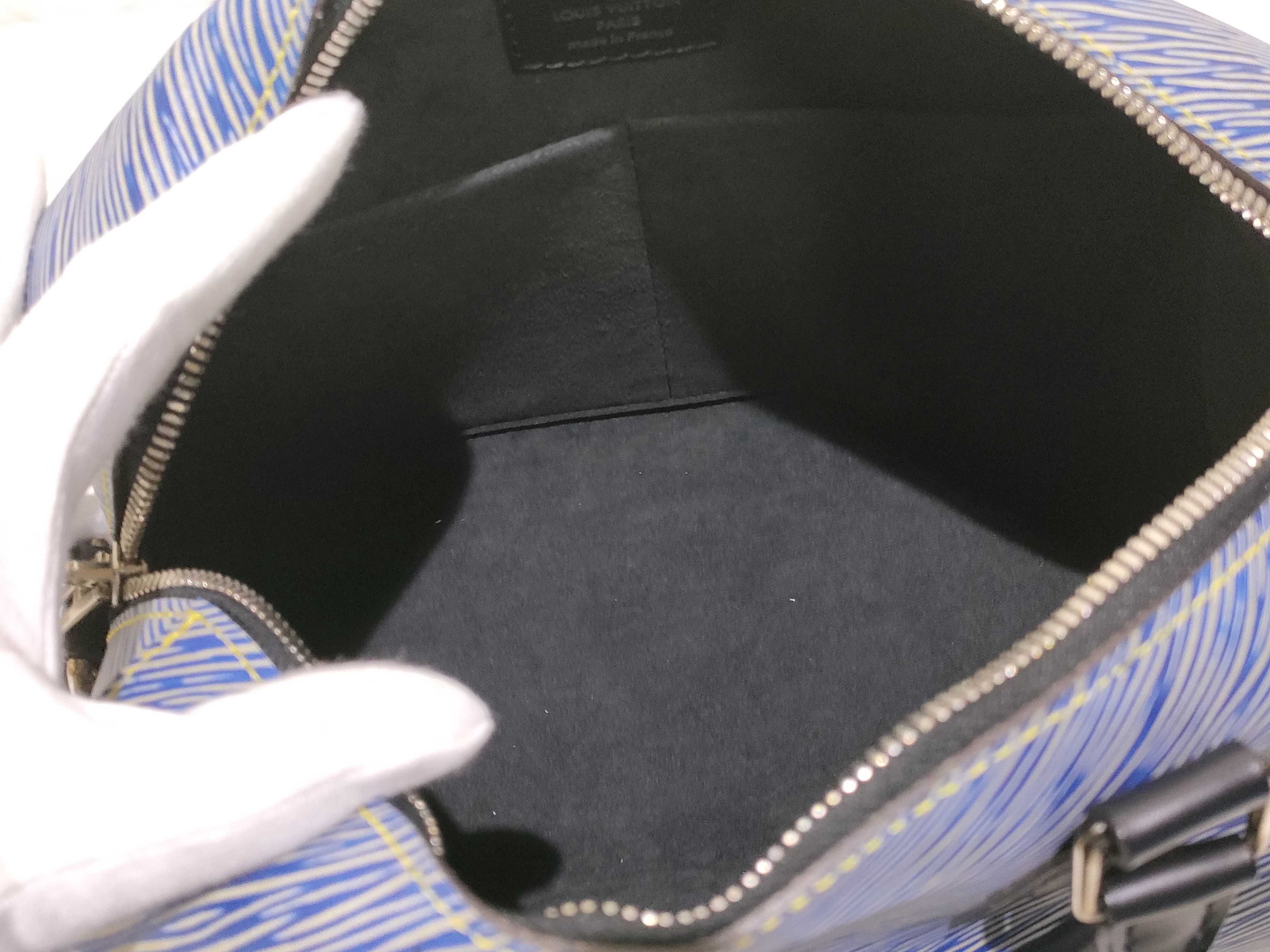 Epi Leather Speedy Bandoulière 25 M51280 Blue SN0157 Handbag — view 9