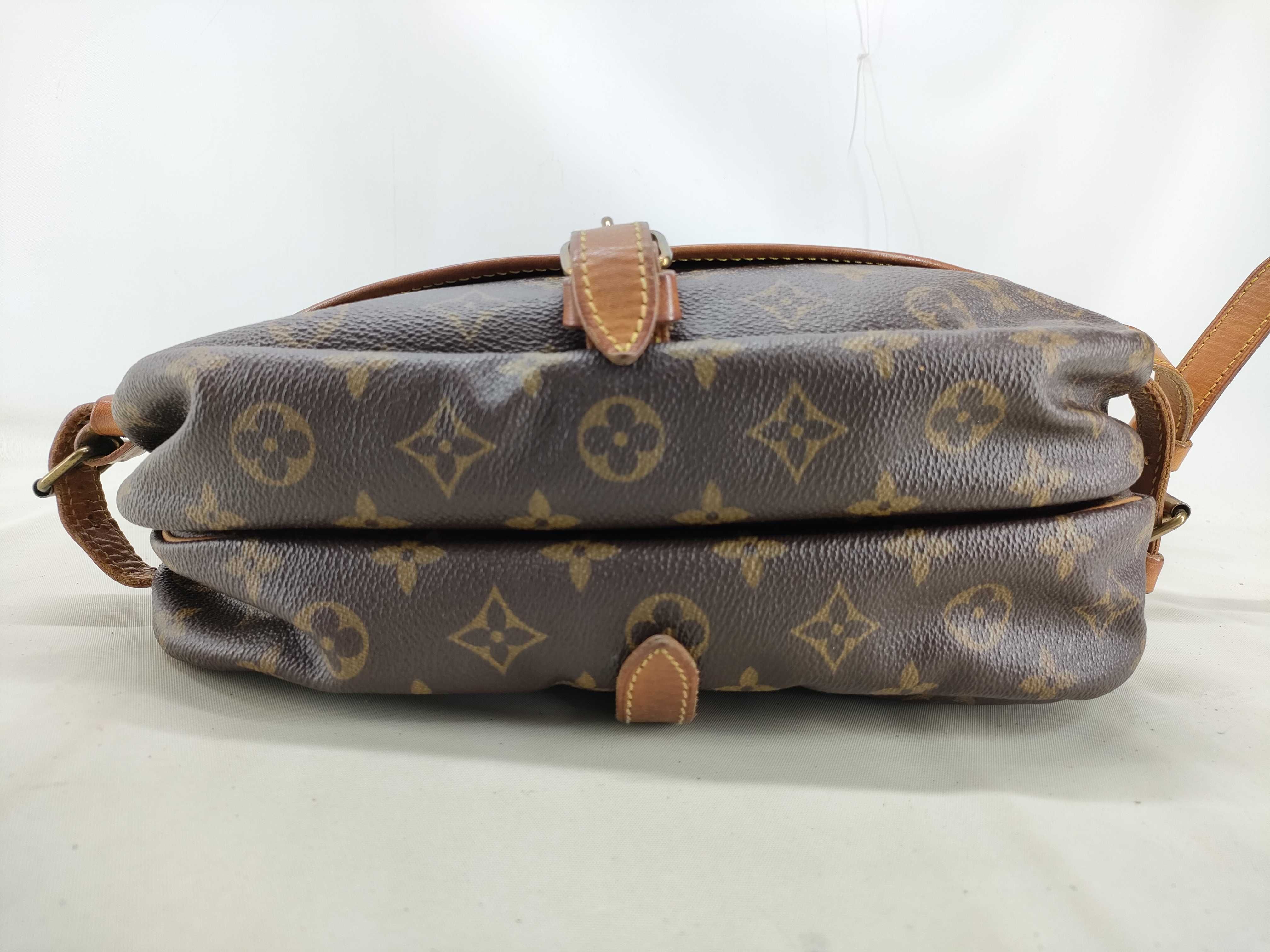Monogram Saumur 30 AR8904 Shoulder Bag — view 3