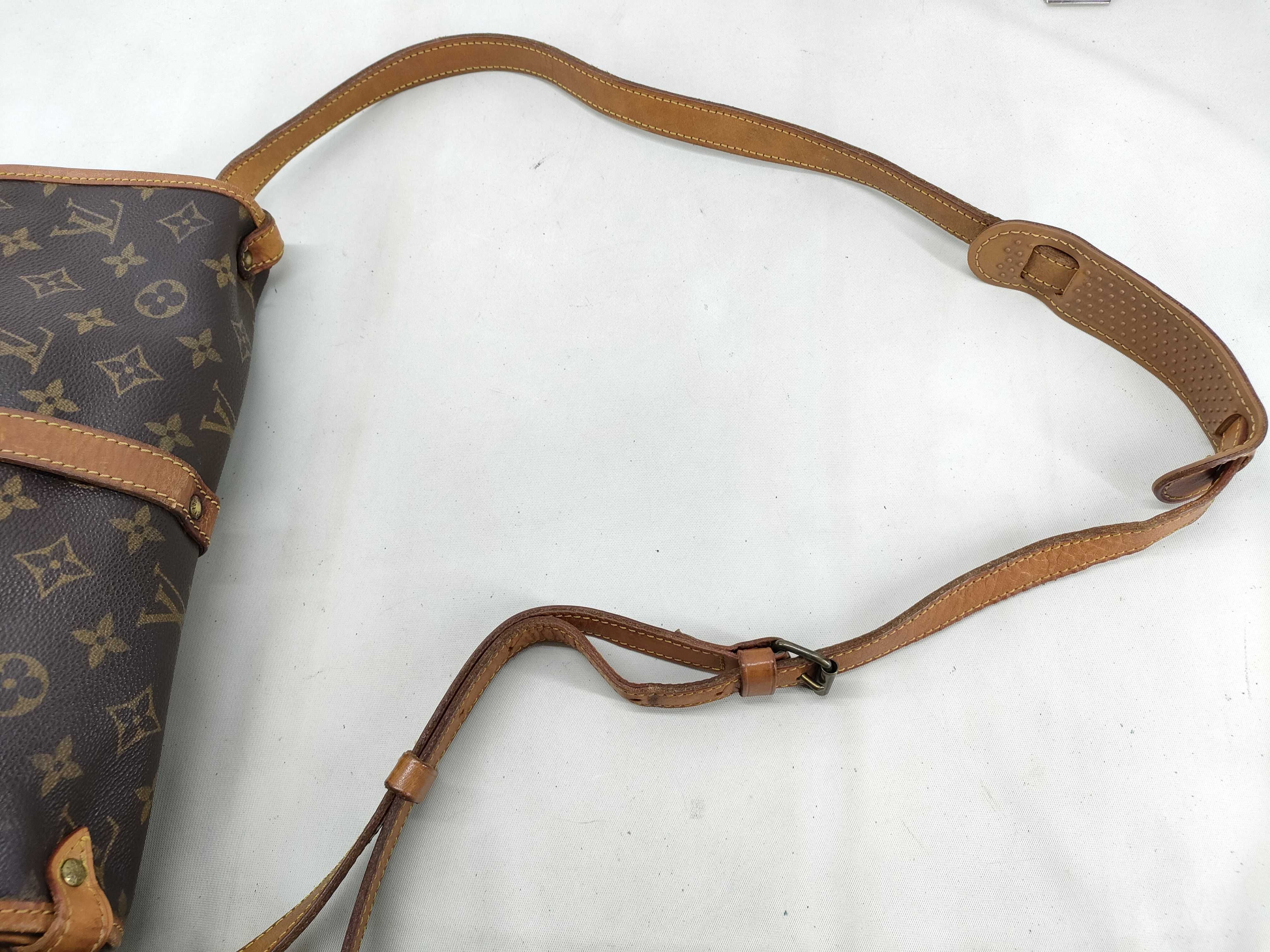 Monogram Saumur 30 AR8904 Shoulder Bag — view 5