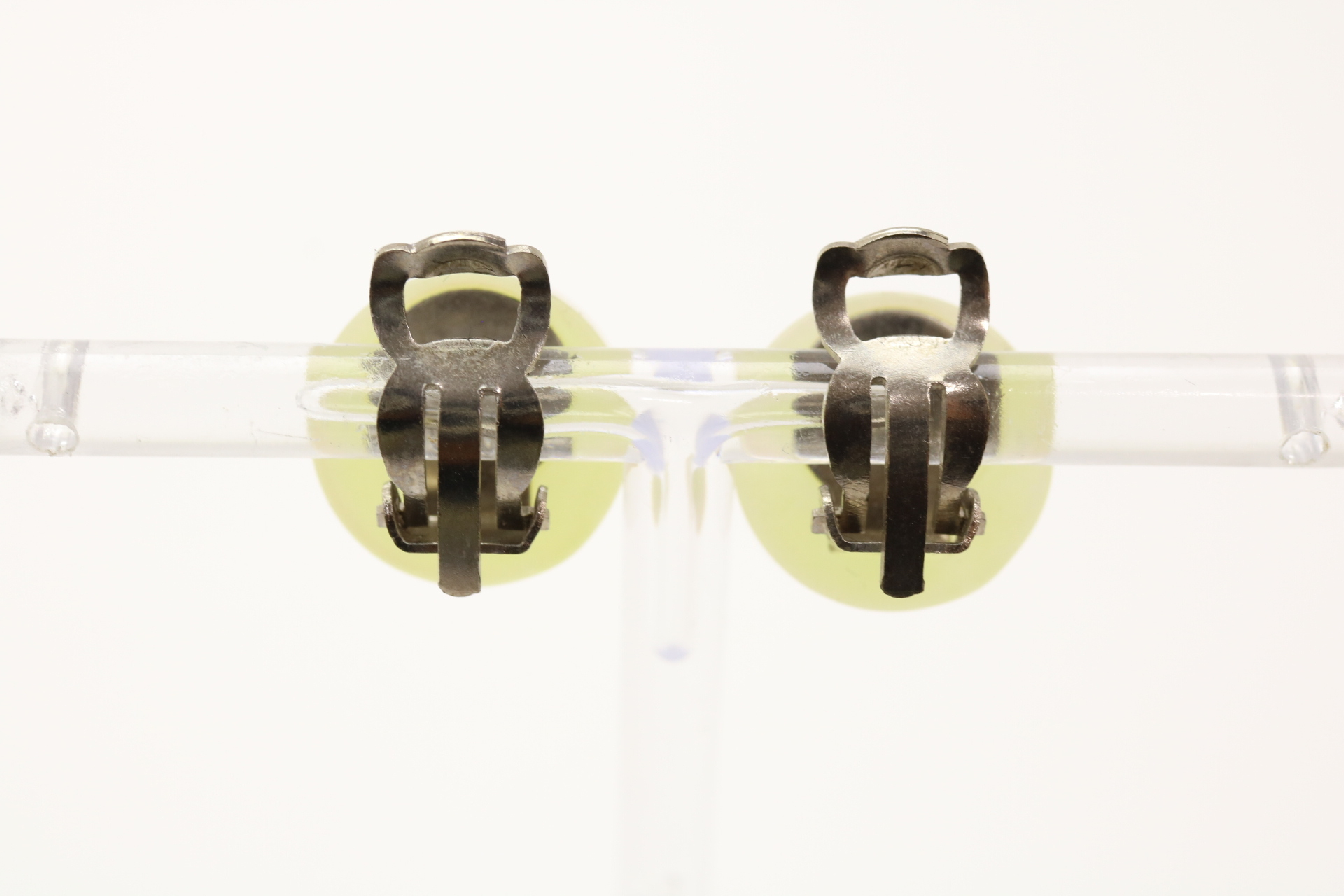 Coco Mark Shell-Style Round Earrings 00C — view 2