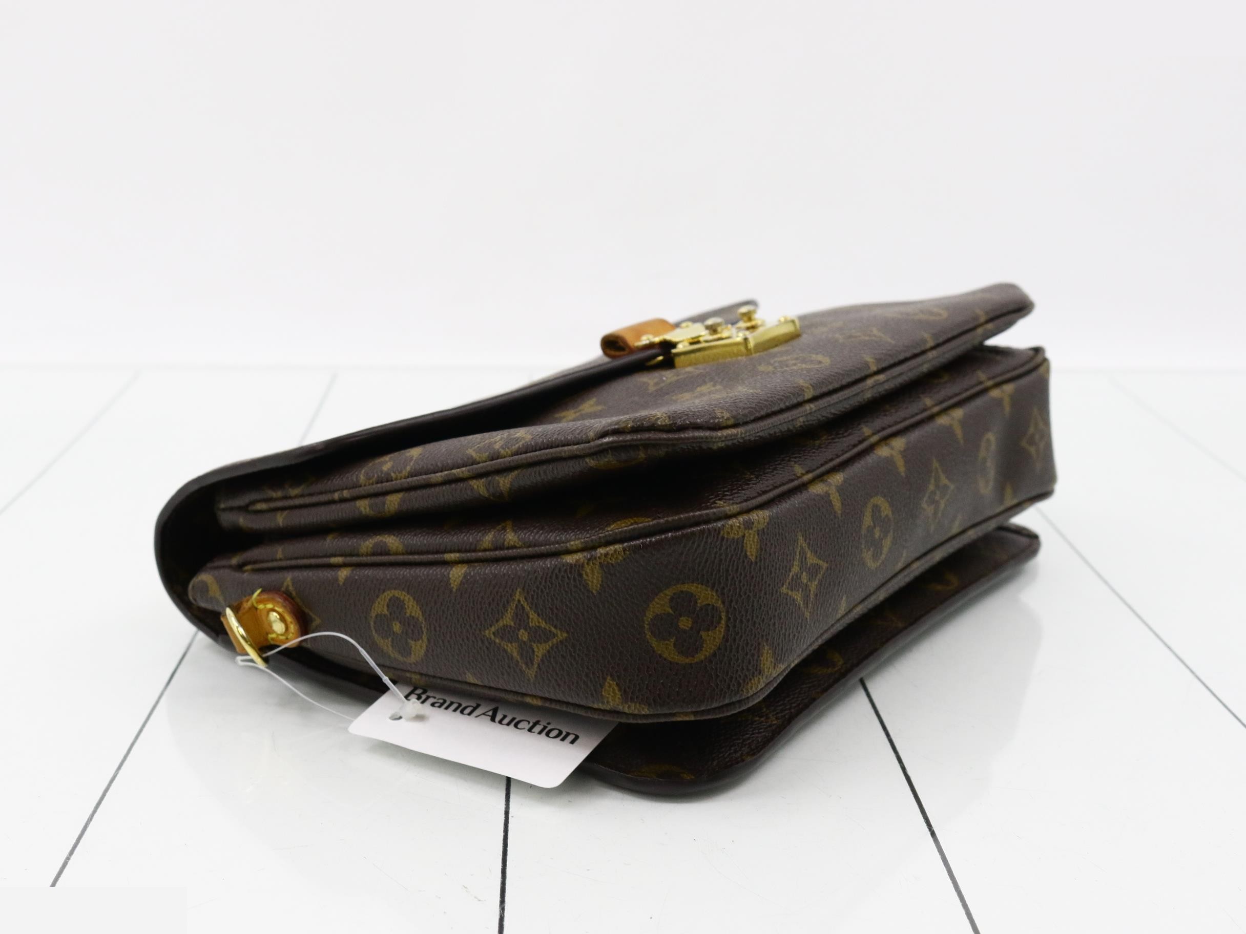 Monogram Pochette Metis MM 2-Way Handbag — view 5