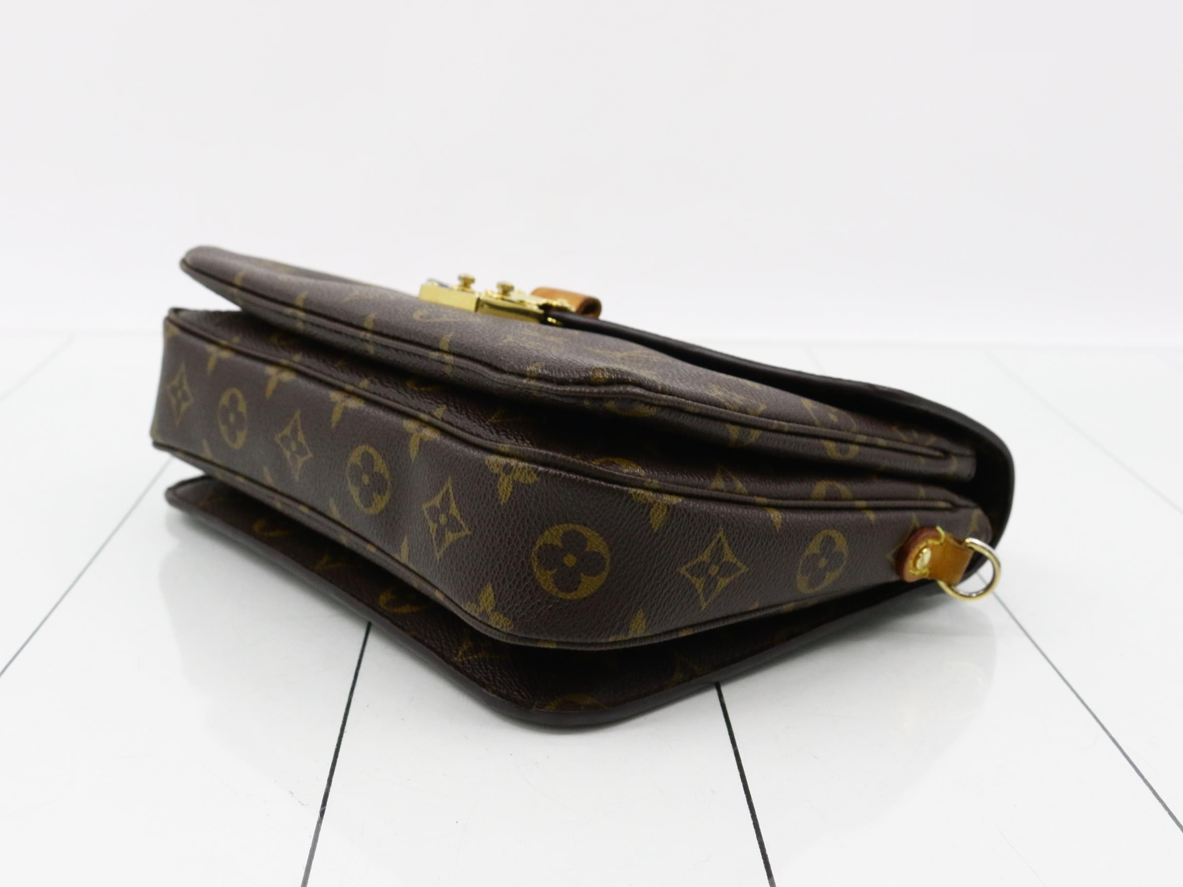 Monogram Pochette Metis MM 2-Way Handbag — view 6