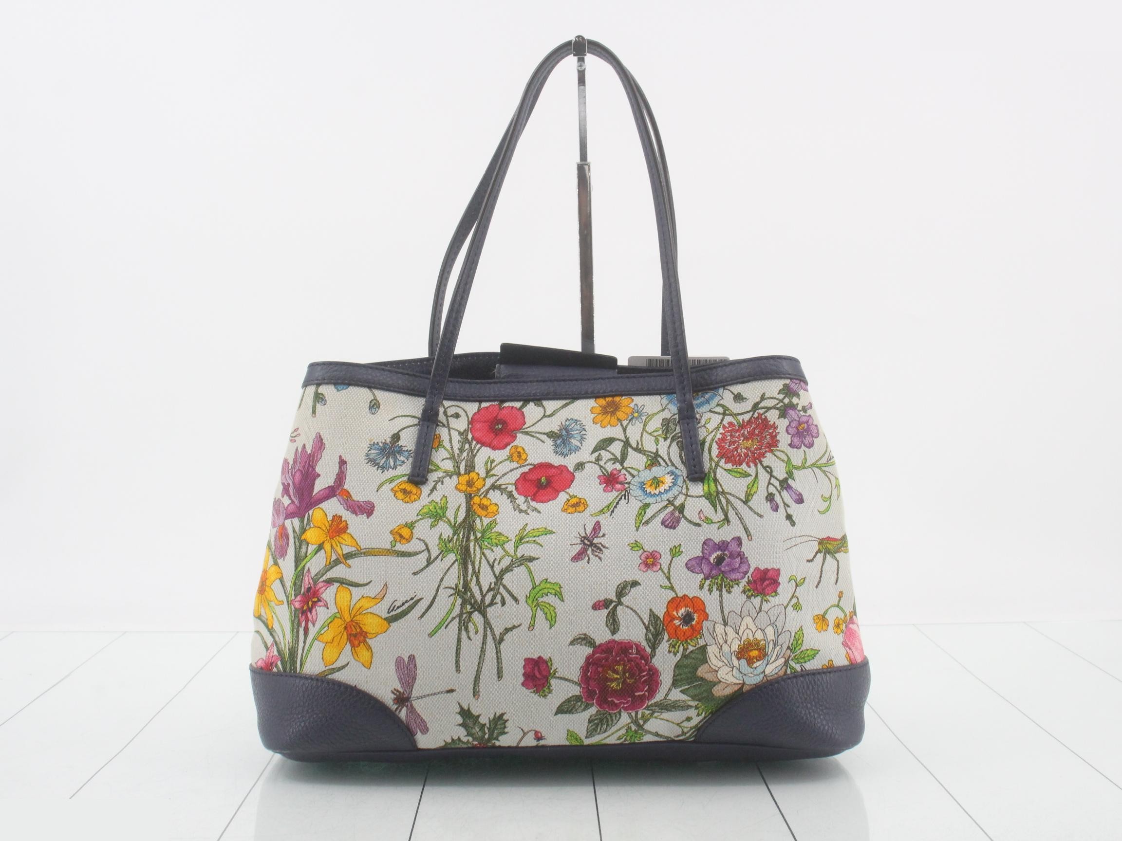 Flora One-Shoulder Bag (Handbag) — view 2